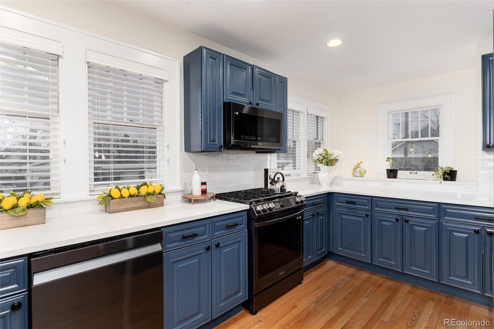 MLS Image #13 for 3044 w 37th avenue,denver, Colorado