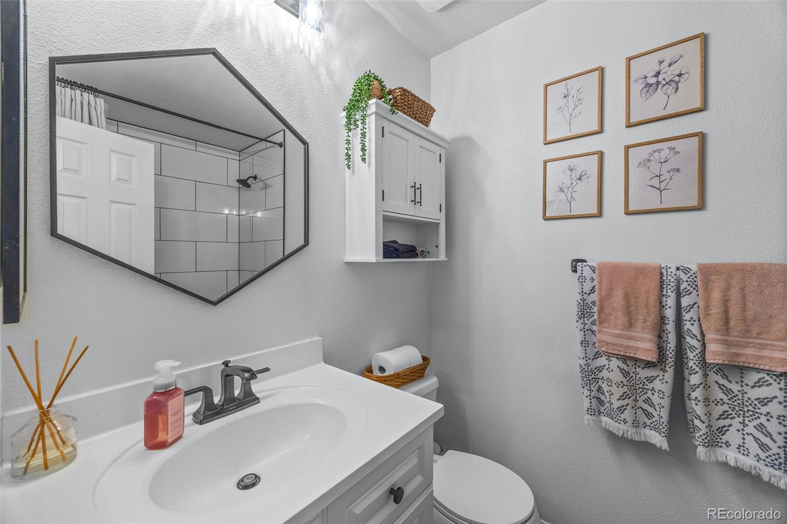 MLS Image #15 for 19706 e linvale drive,aurora, Colorado