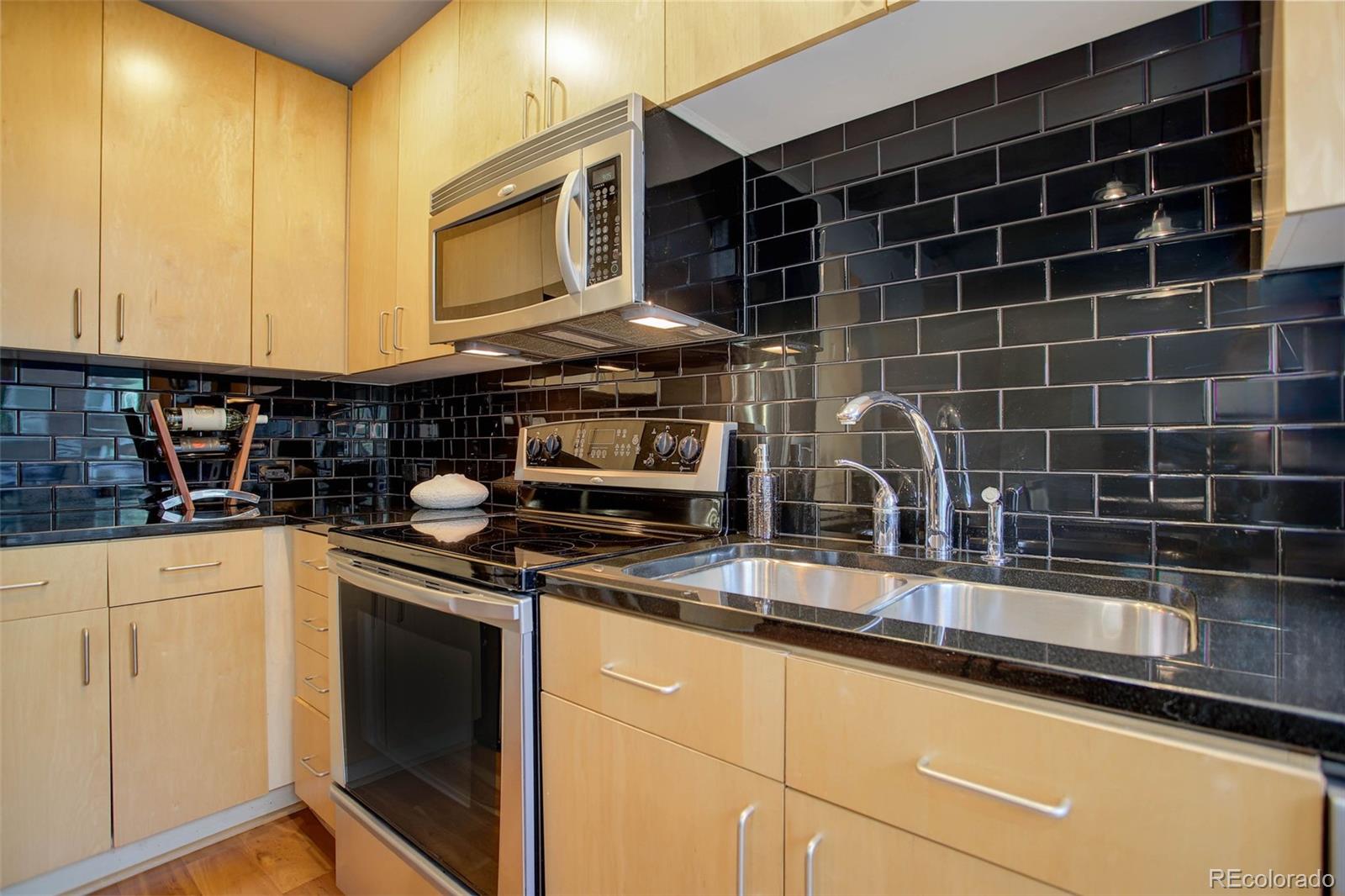 MLS Image #6 for 1700  bassett street,denver, Colorado