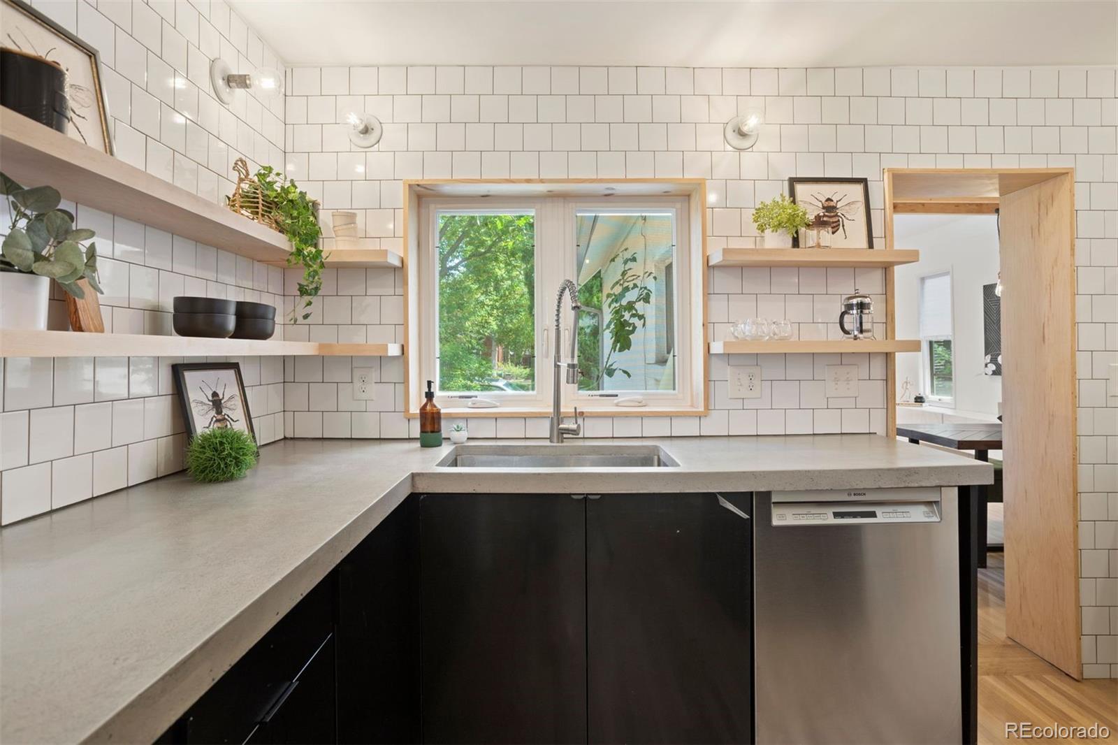 MLS Image #11 for 825 s grant street,denver, Colorado