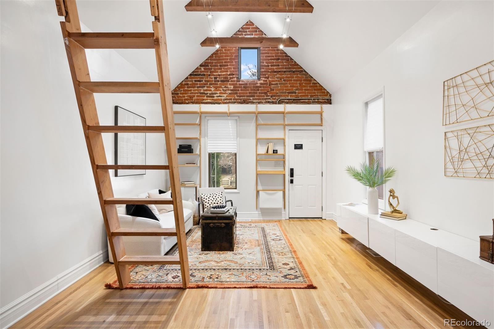 MLS Image #4 for 825 s grant street,denver, Colorado