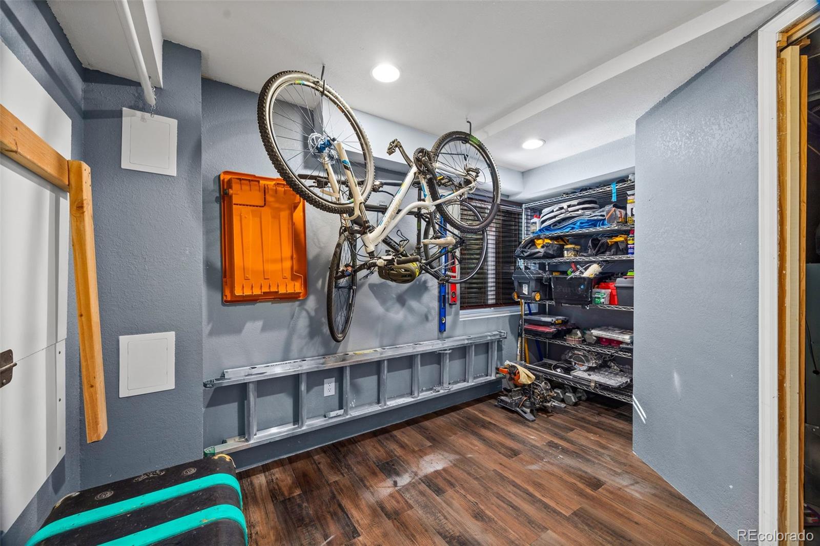 MLS Image #15 for 1885 s quebec way,denver, Colorado