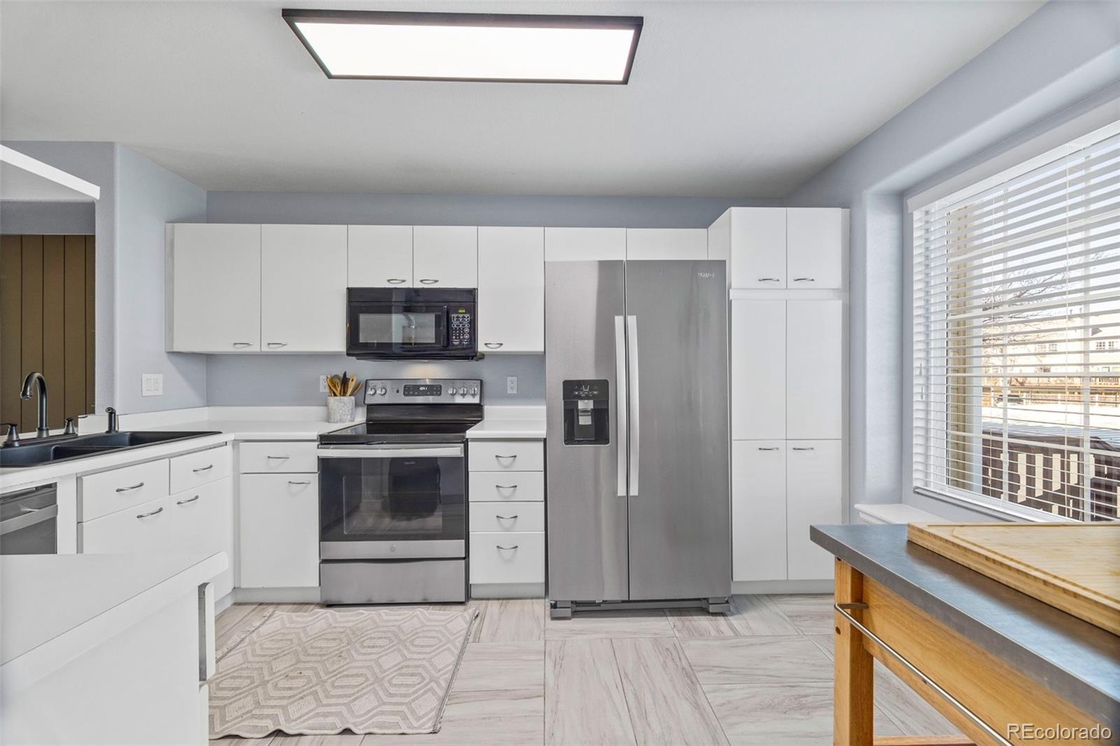 MLS Image #2 for 1885 s quebec way,denver, Colorado