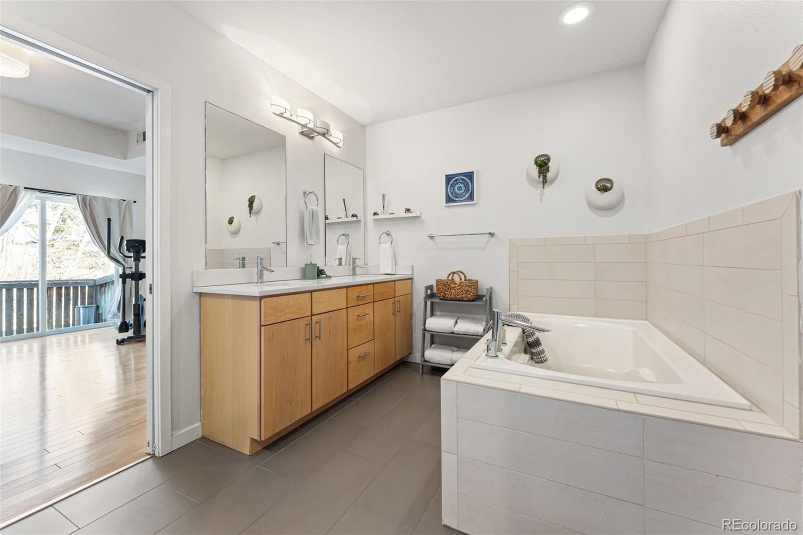 MLS Image #21 for 1820  mary lane,boulder, Colorado
