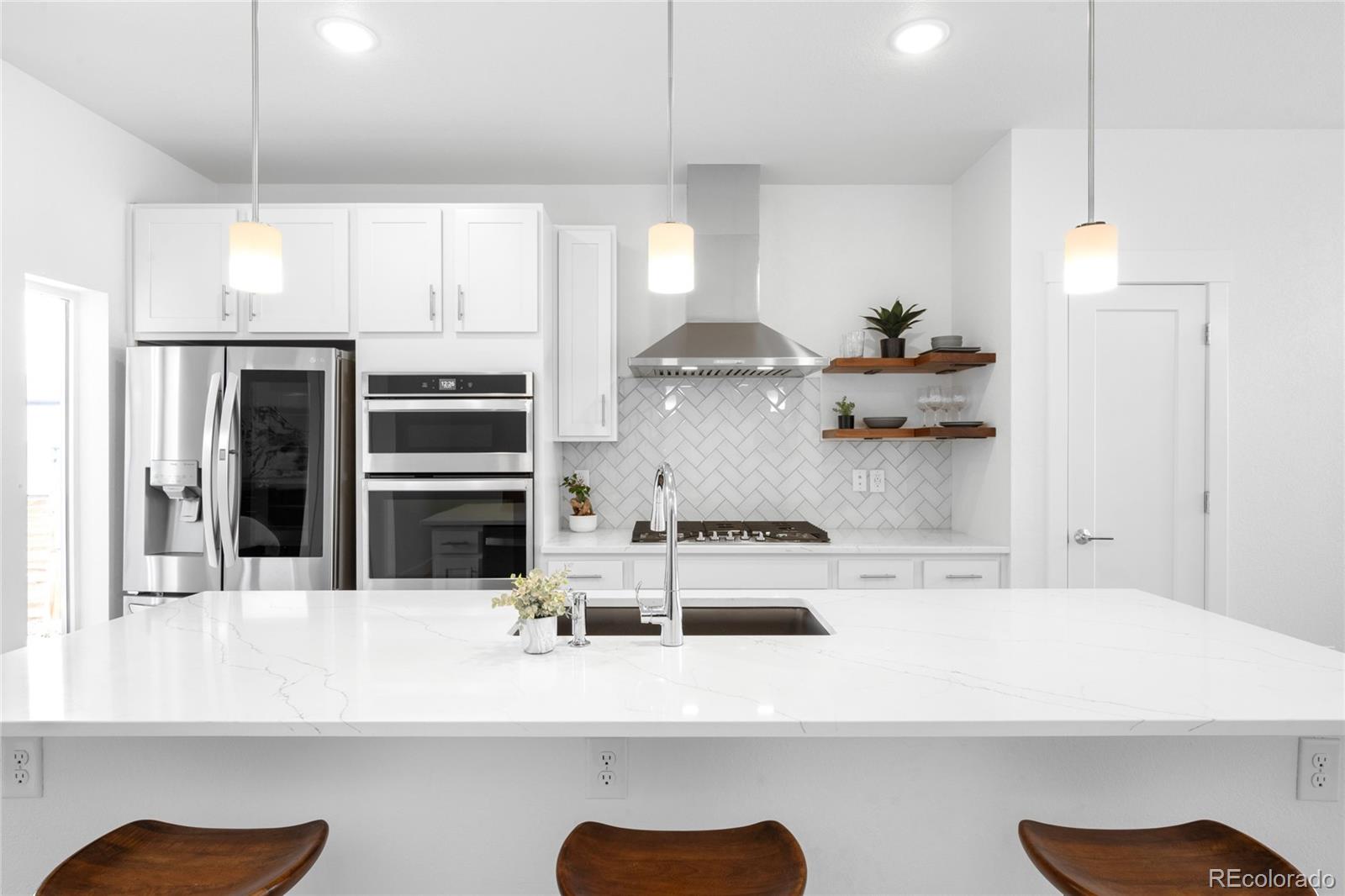 MLS Image #11 for 9976 e 63rd avenue,denver, Colorado