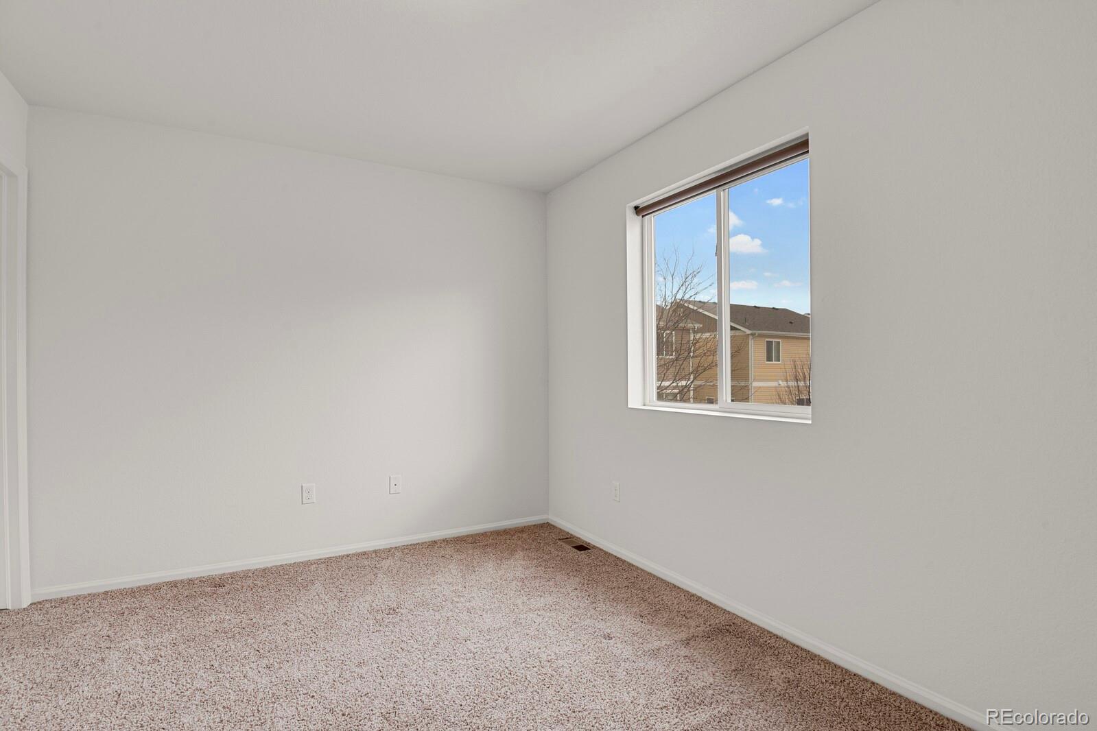 MLS Image #22 for 20826  robins drive,denver, Colorado