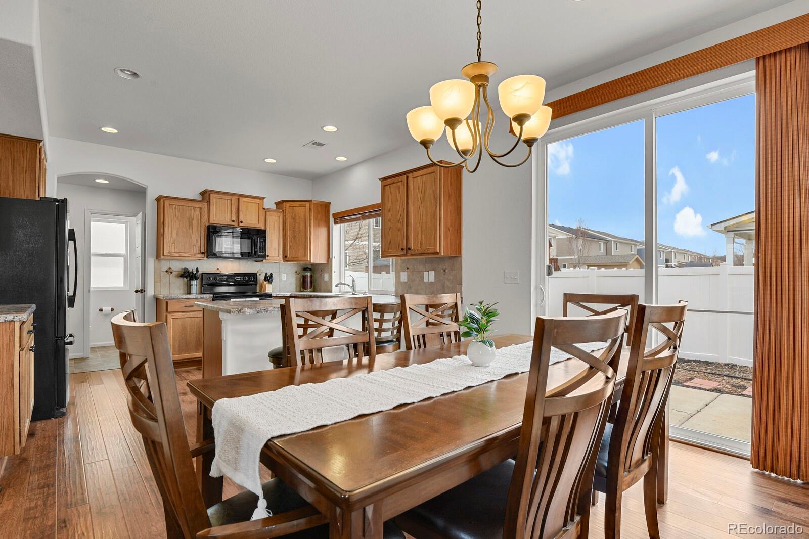 MLS Image #5 for 20826  robins drive,denver, Colorado