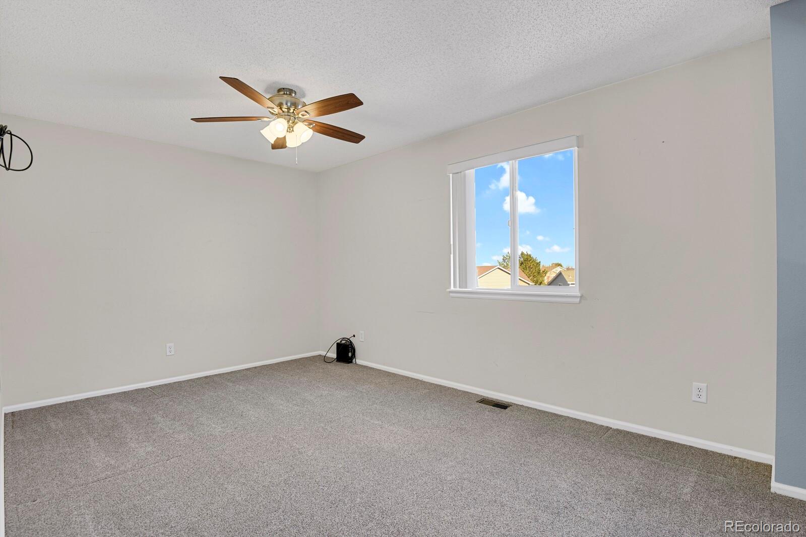 MLS Image #17 for 5521 s yakima street,aurora, Colorado