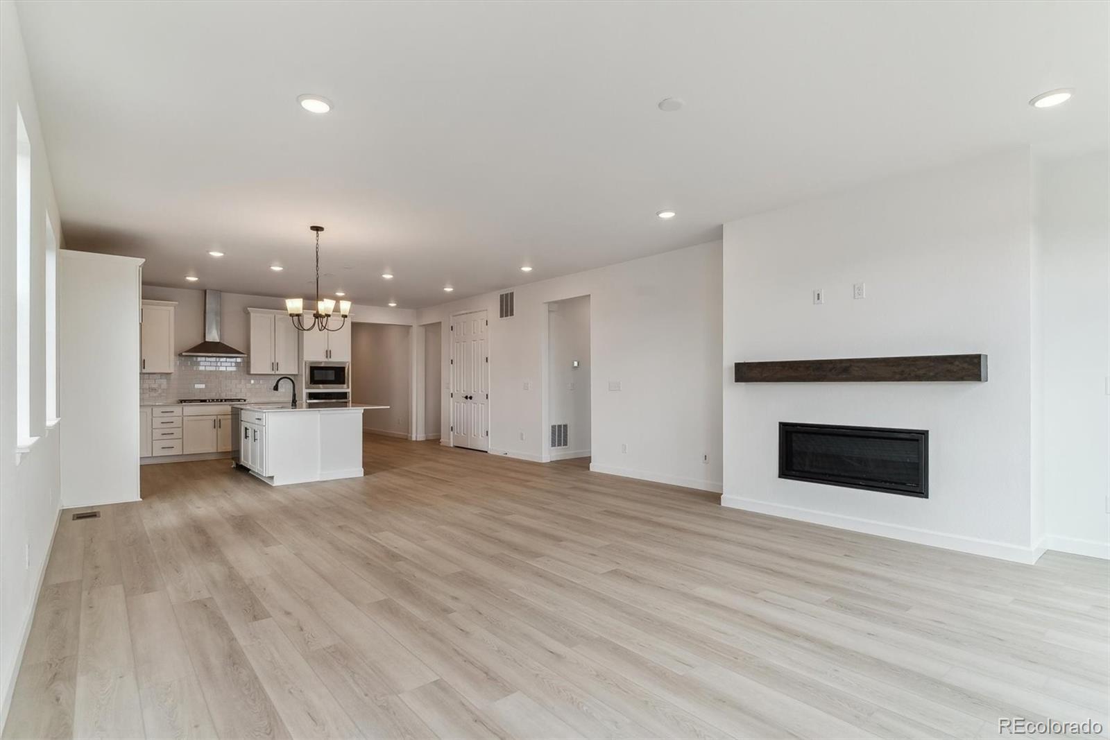 MLS Image #7 for 39172  clymer street,elizabeth, Colorado