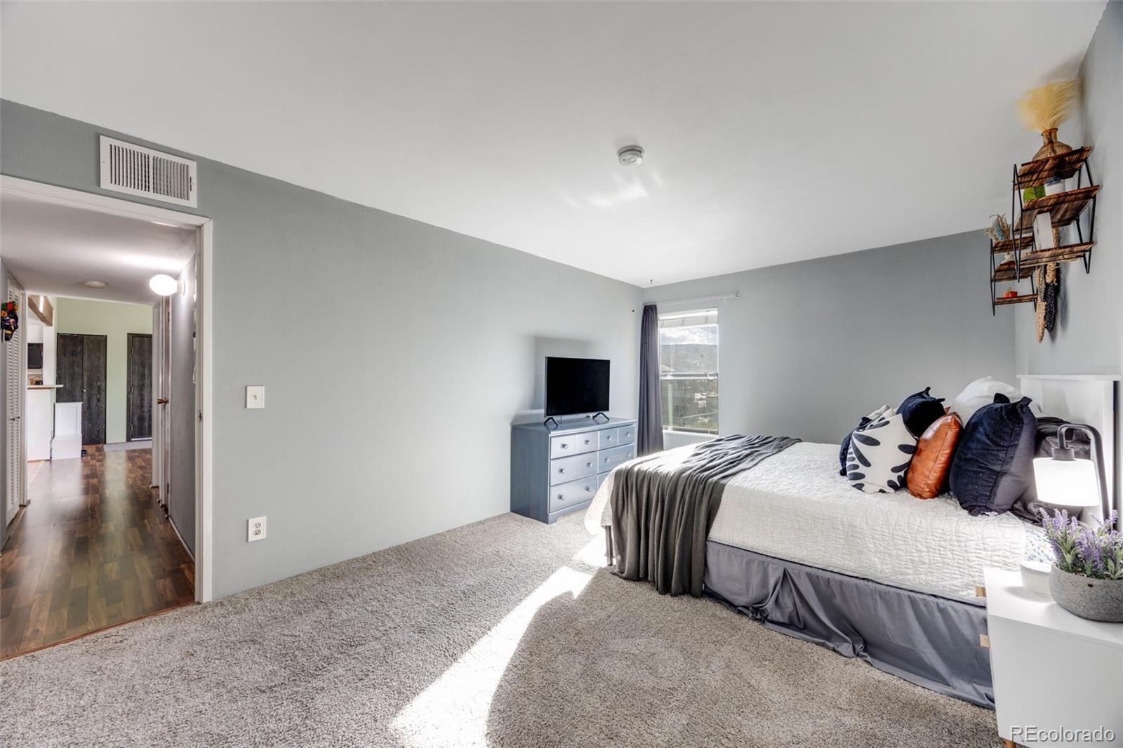 MLS Image #14 for 430  zang street,lakewood, Colorado