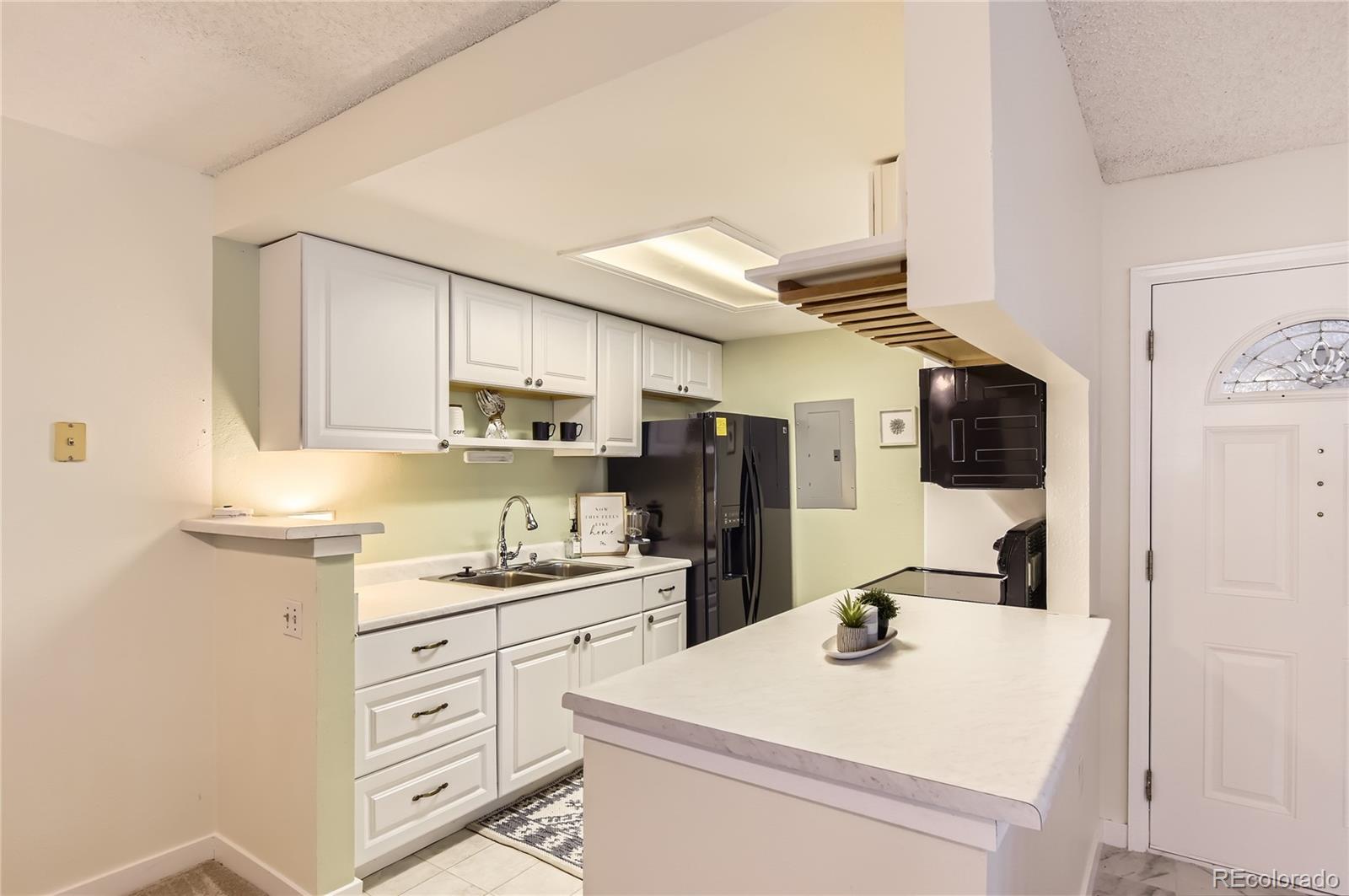 MLS Image #2 for 18064 e ohio avenue,aurora, Colorado