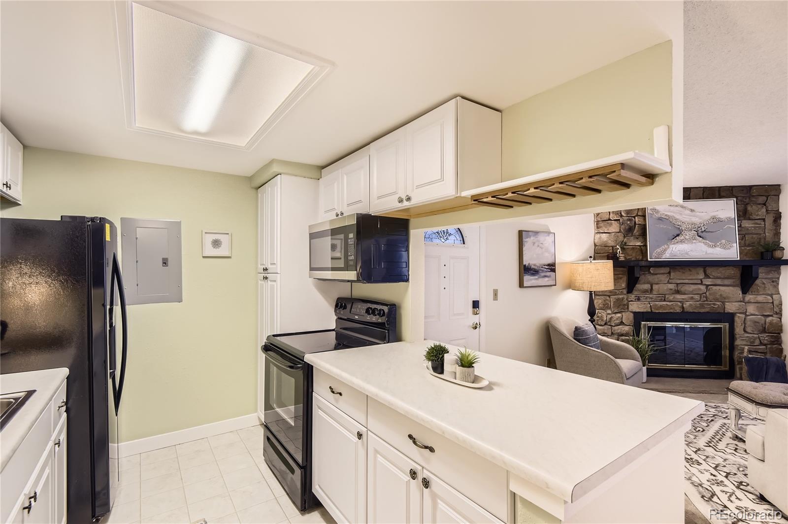 MLS Image #3 for 18064 e ohio avenue,aurora, Colorado