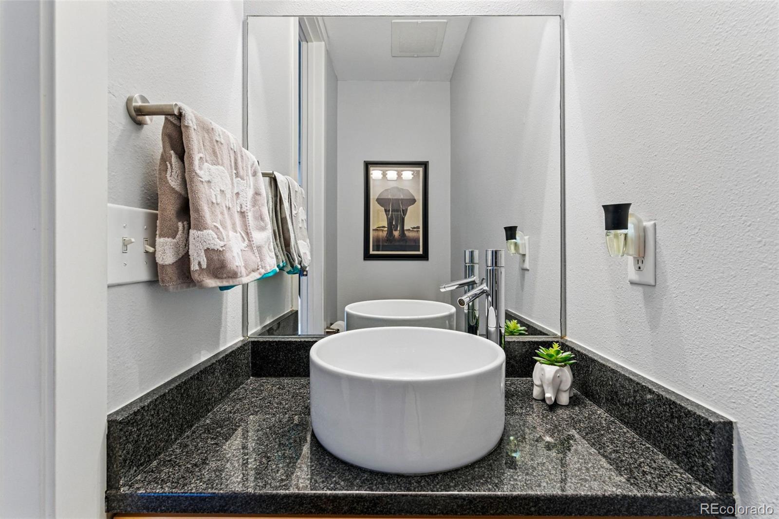 MLS Image #12 for 1738 n franklin street,denver, Colorado