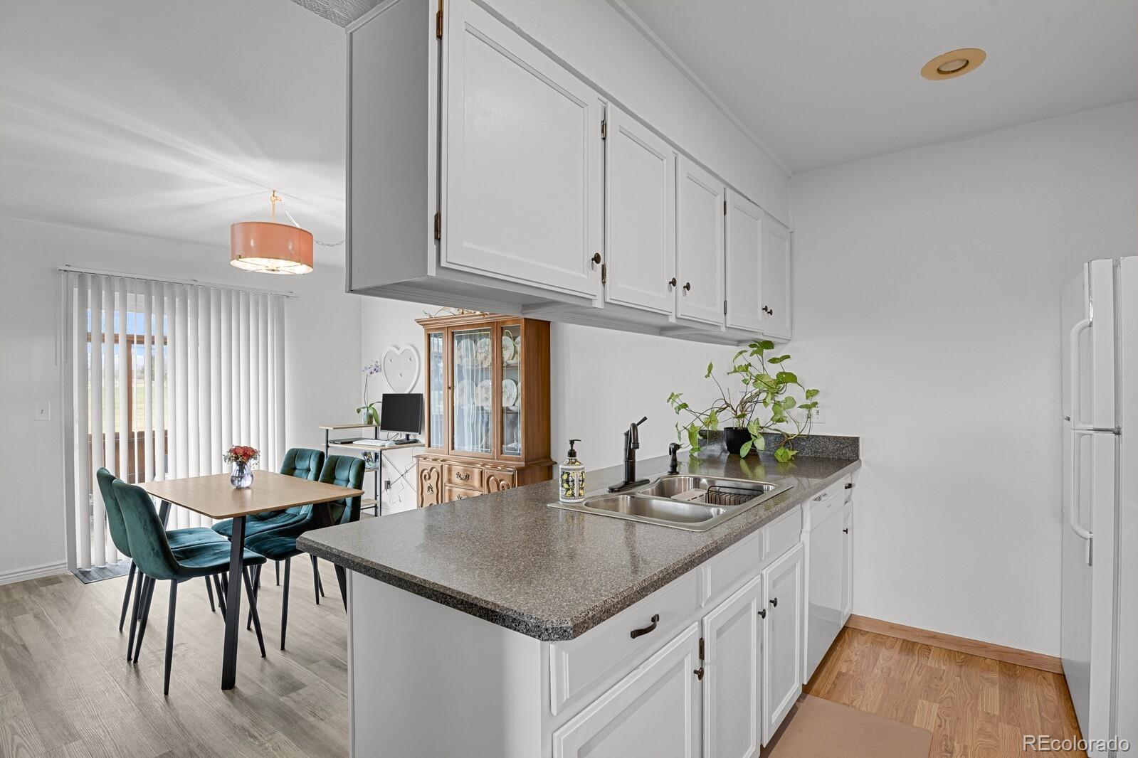 MLS Image #10 for 8755  chase drive,arvada, Colorado