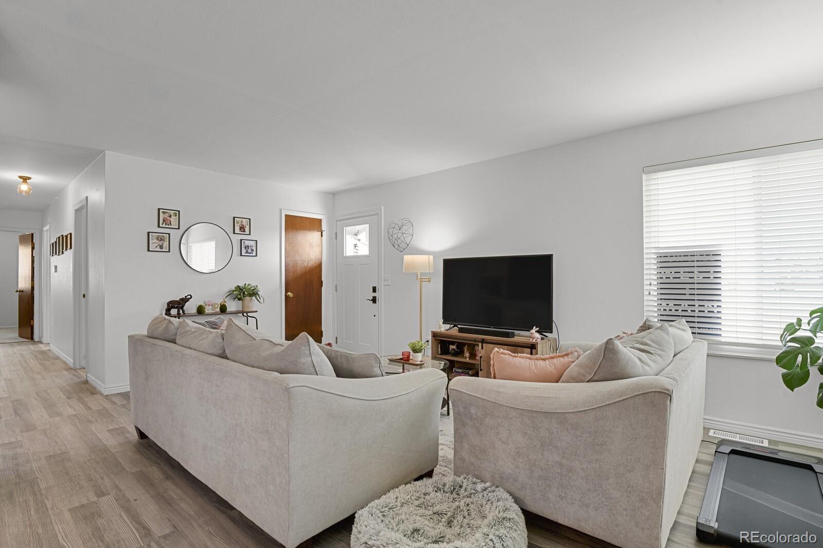MLS Image #4 for 8755  chase drive,arvada, Colorado