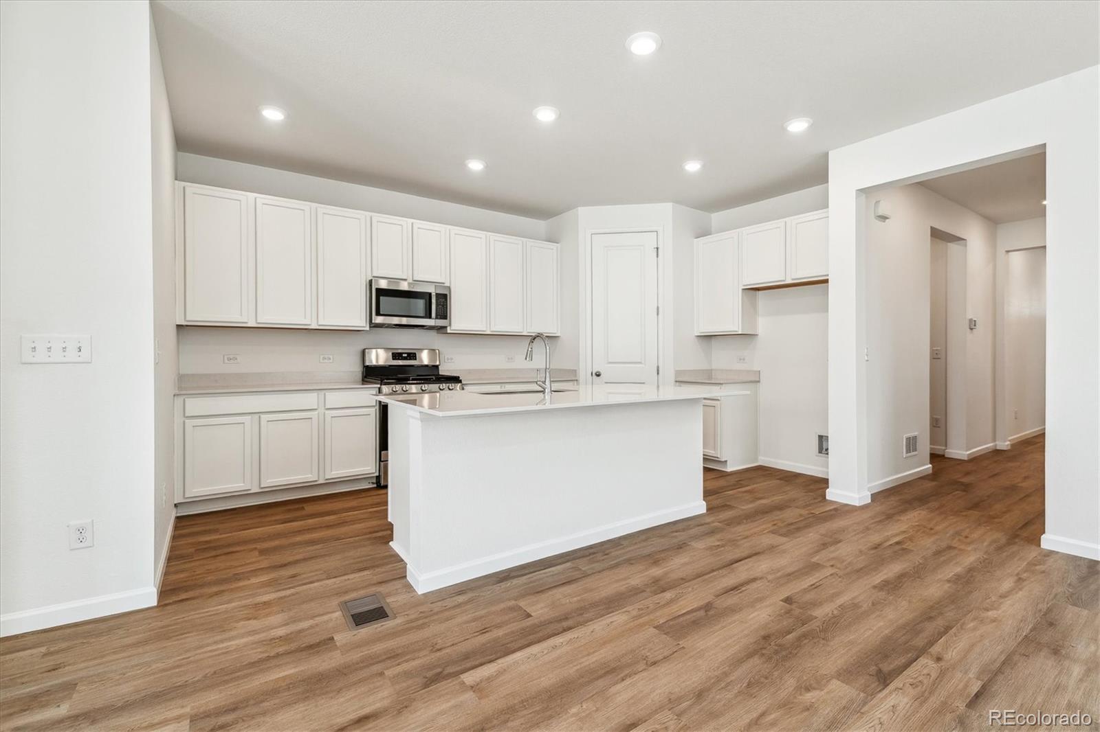 MLS Image #7 for 39171  anthony street,elizabeth, Colorado