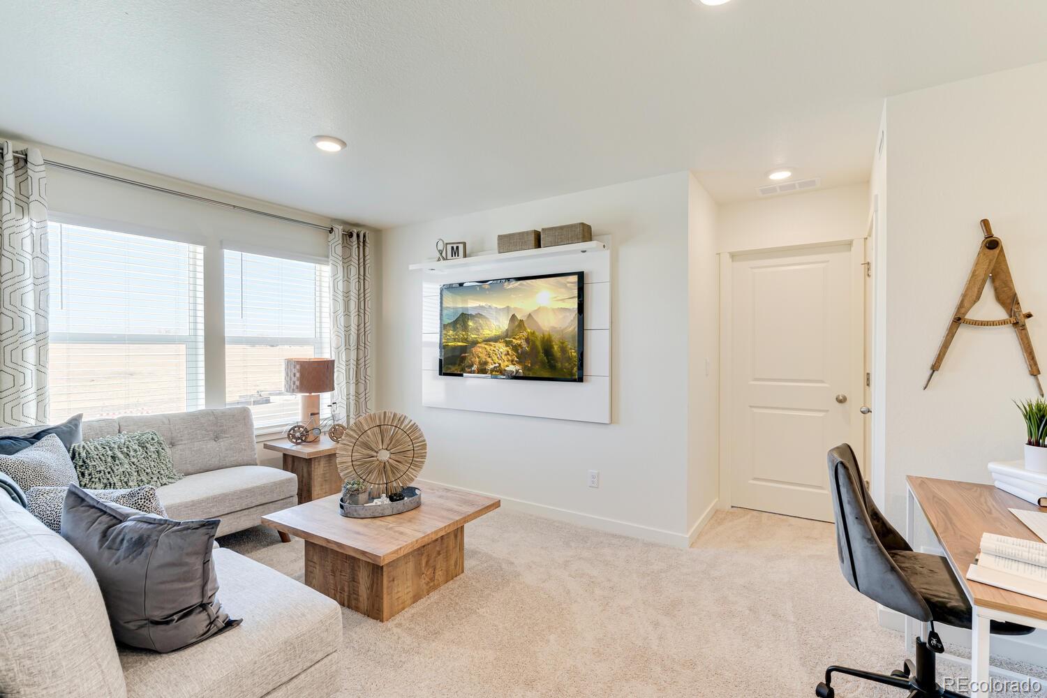 MLS Image #19 for 958  hoptree court,johnstown, Colorado