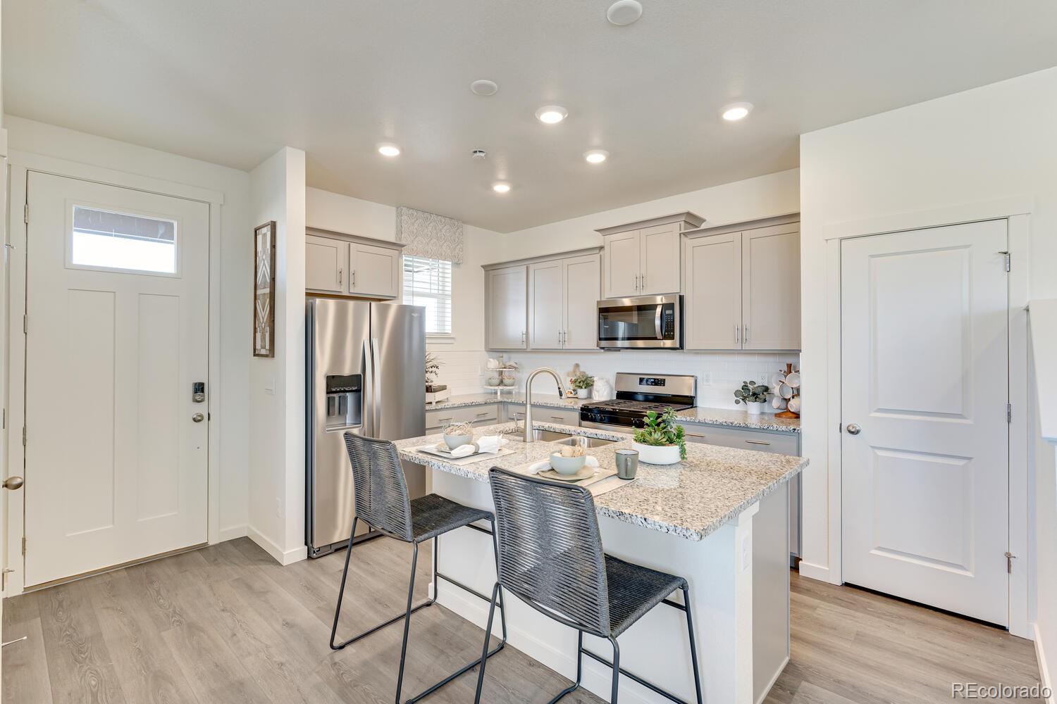 MLS Image #8 for 958  hoptree court,johnstown, Colorado