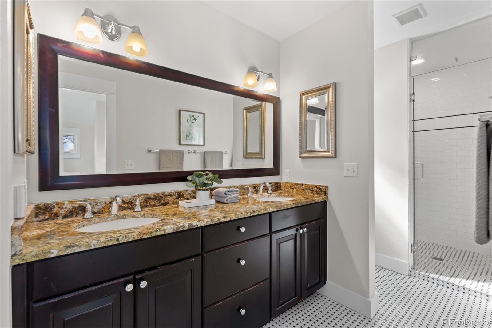 MLS Image #29 for 1562  madison street,denver, Colorado