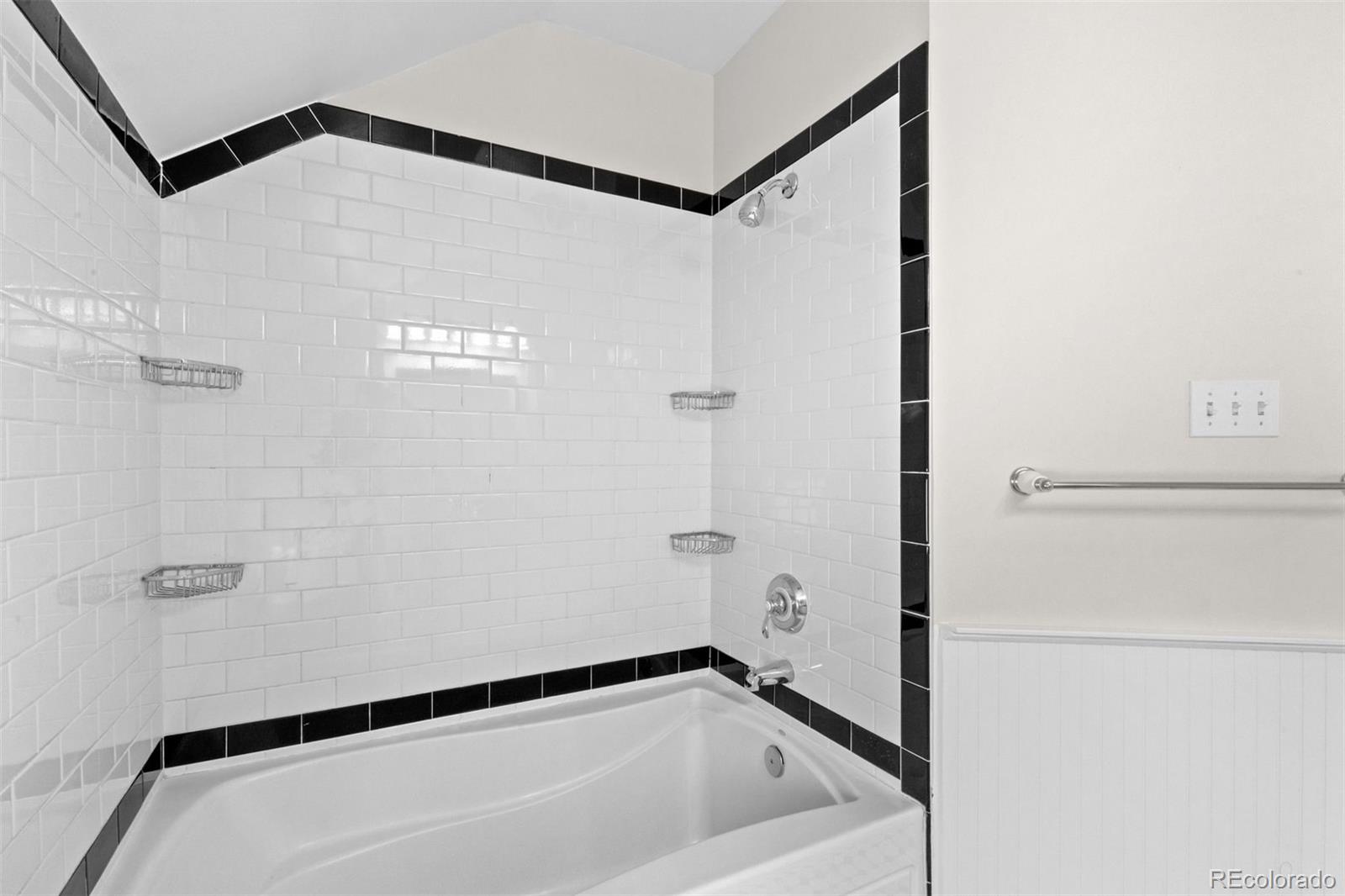 MLS Image #33 for 1562  madison street,denver, Colorado