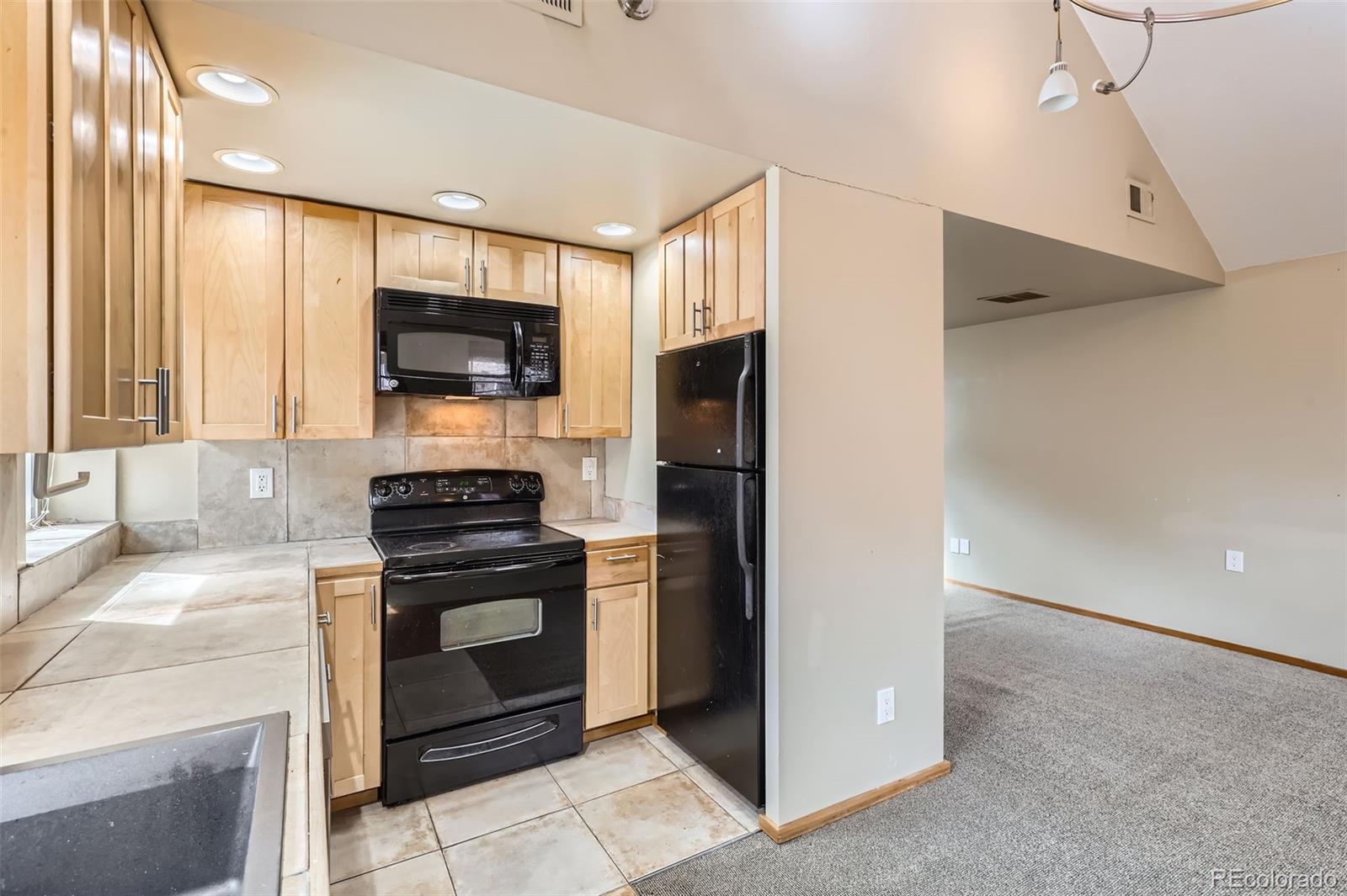 MLS Image #23 for 579 s sherman street,denver, Colorado