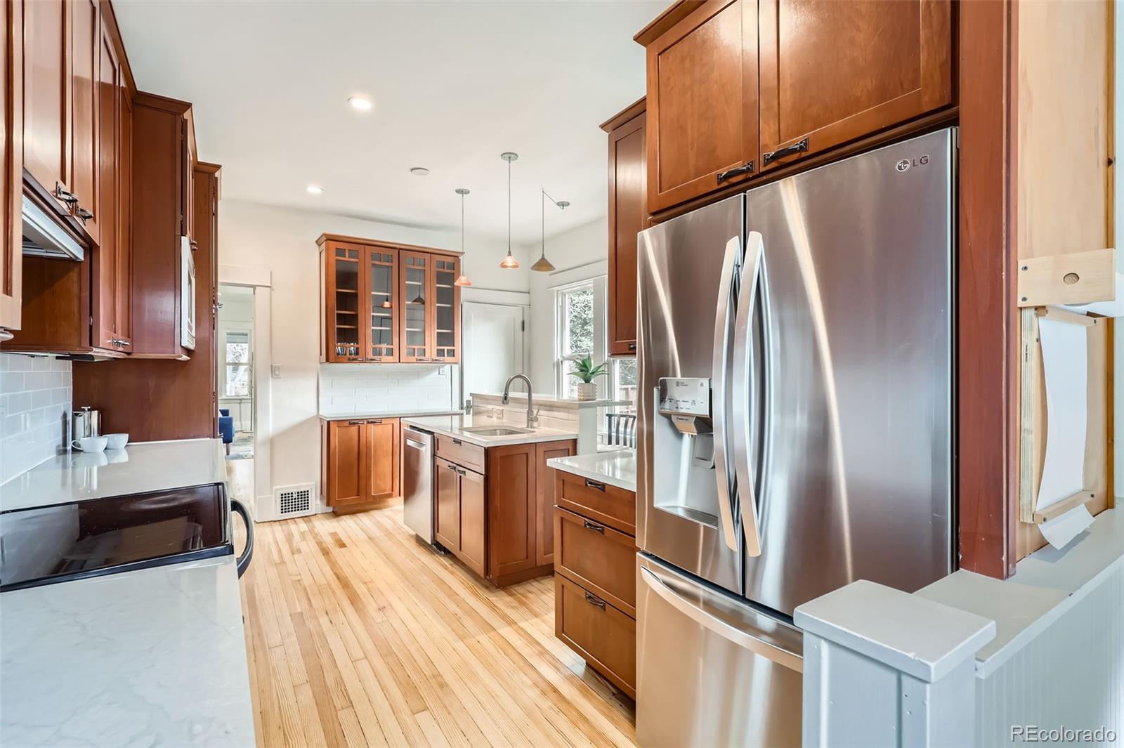 MLS Image #6 for 579 s sherman street,denver, Colorado