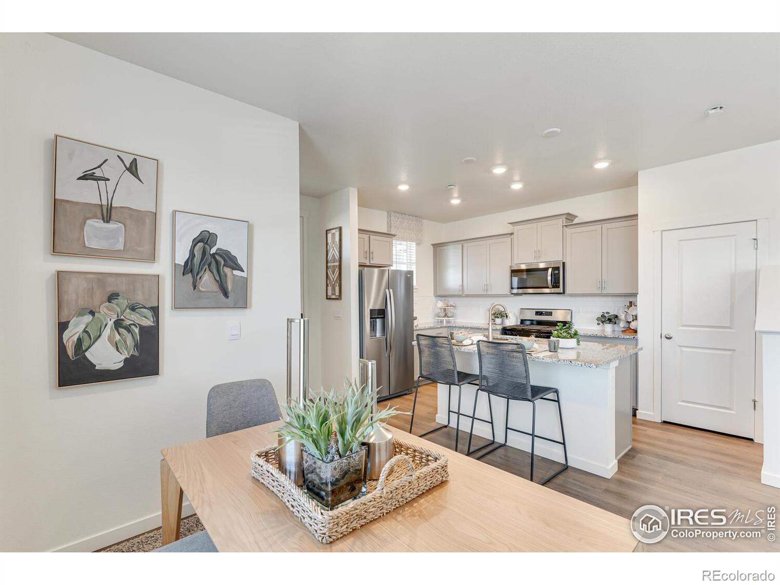 MLS Image #15 for 958  hoptree court,johnstown, Colorado