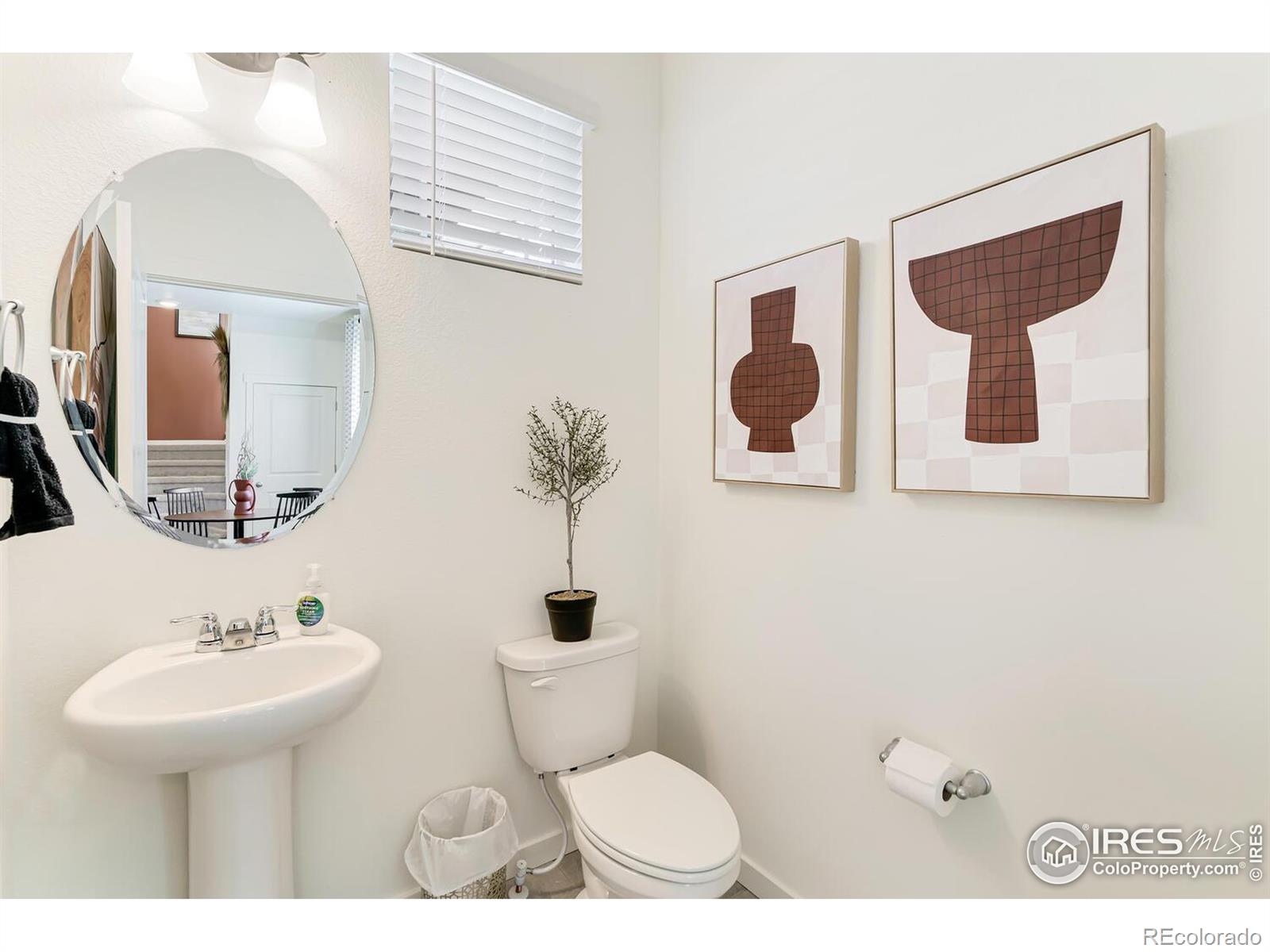 MLS Image #26 for 950  hoptree court,johnstown, Colorado