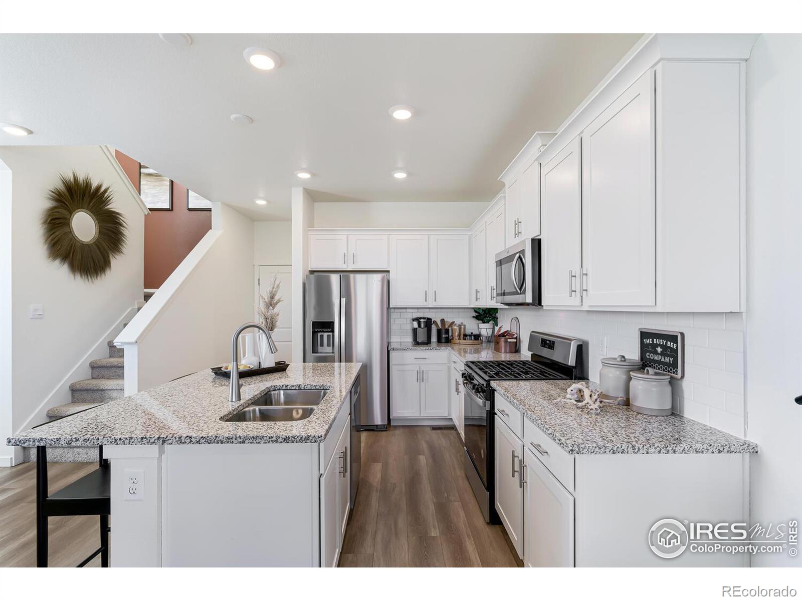 MLS Image #9 for 950  hoptree court,johnstown, Colorado