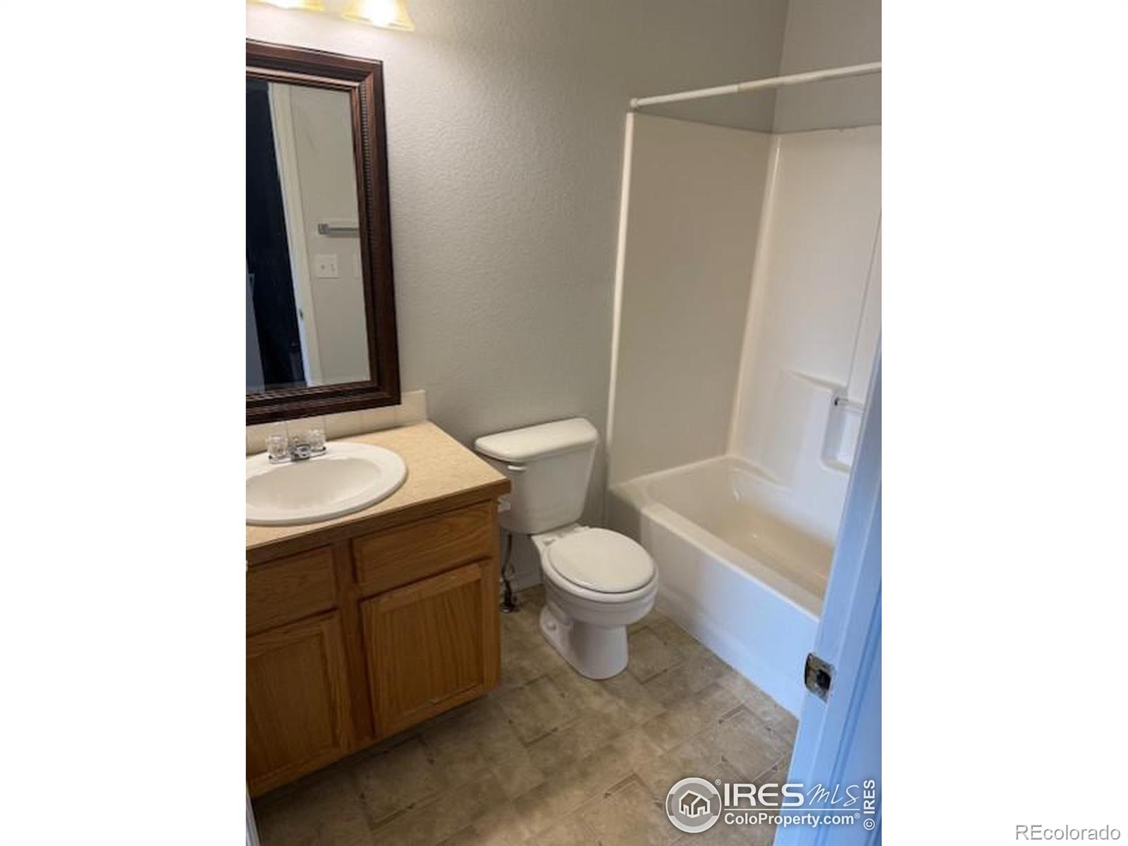 MLS Image #10 for 868 e 20th st rd,greeley, Colorado