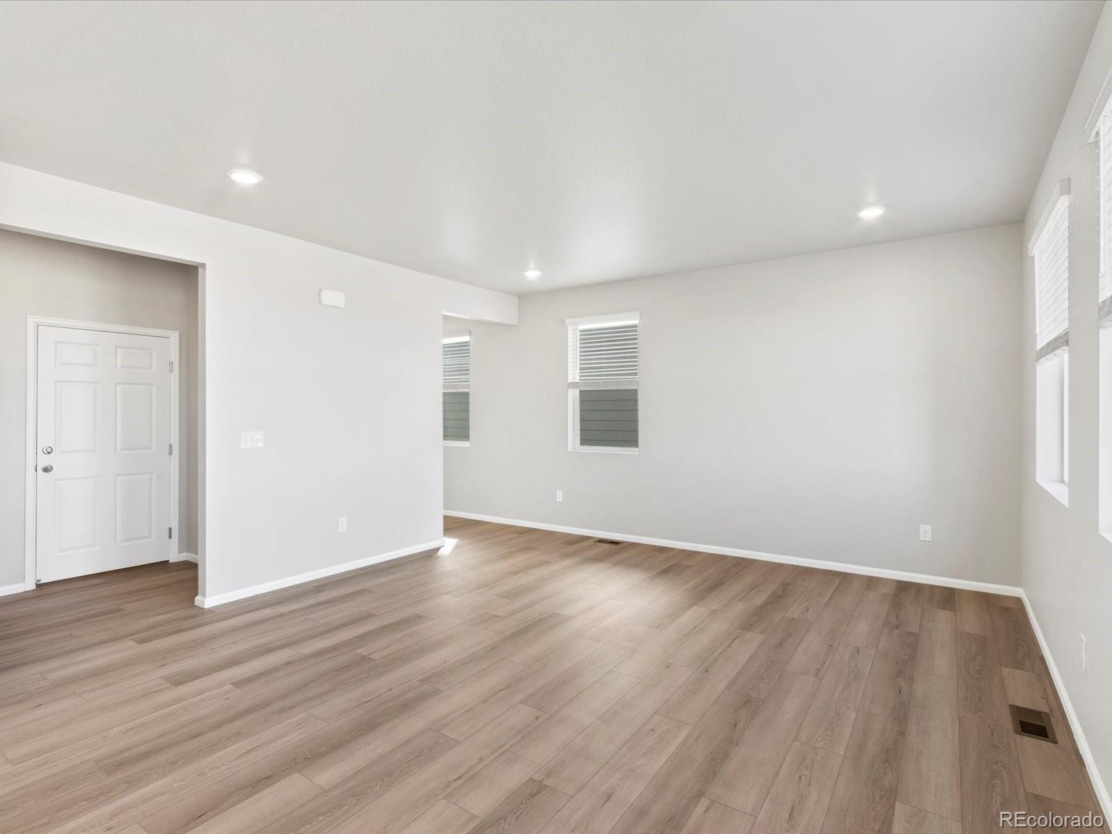 MLS Image #6 for 614  97th avenue,greeley, Colorado