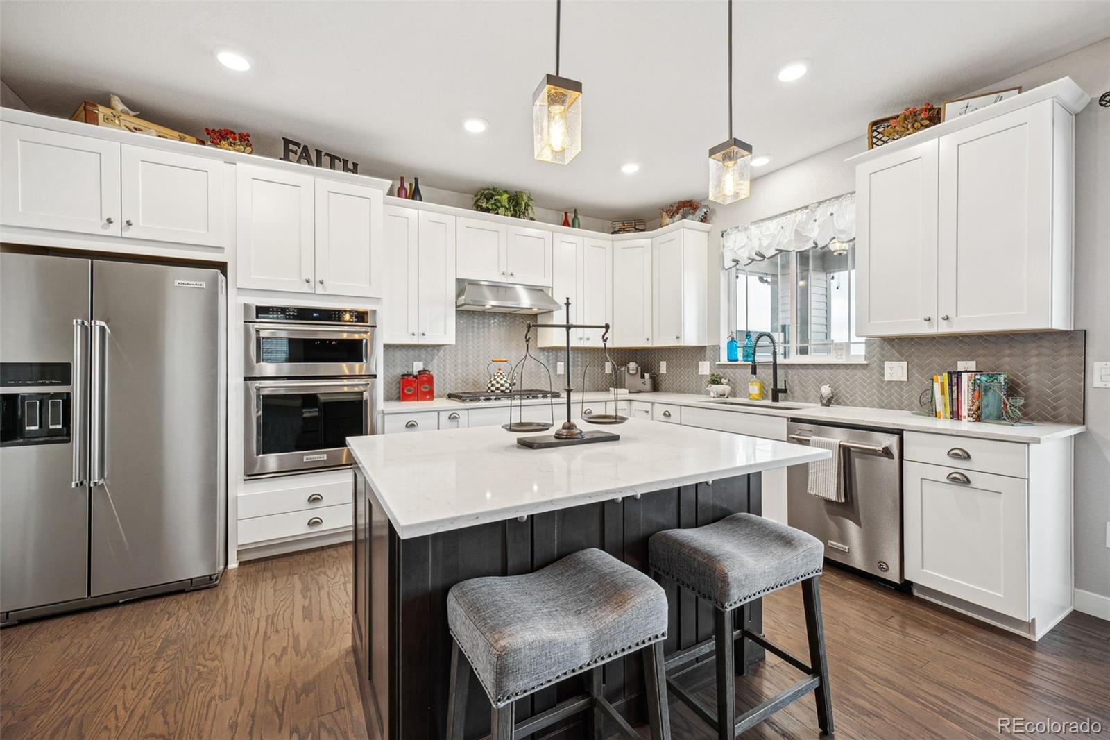 MLS Image #11 for 1669  stable view drive,castle pines, Colorado