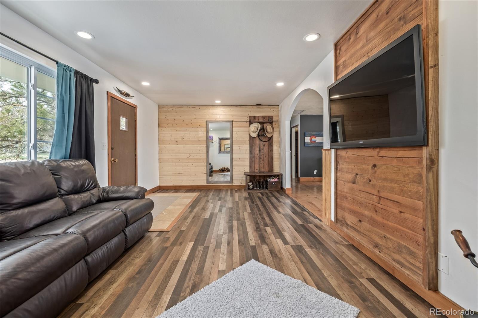 MLS Image #5 for 576 s tabor street,elizabeth, Colorado
