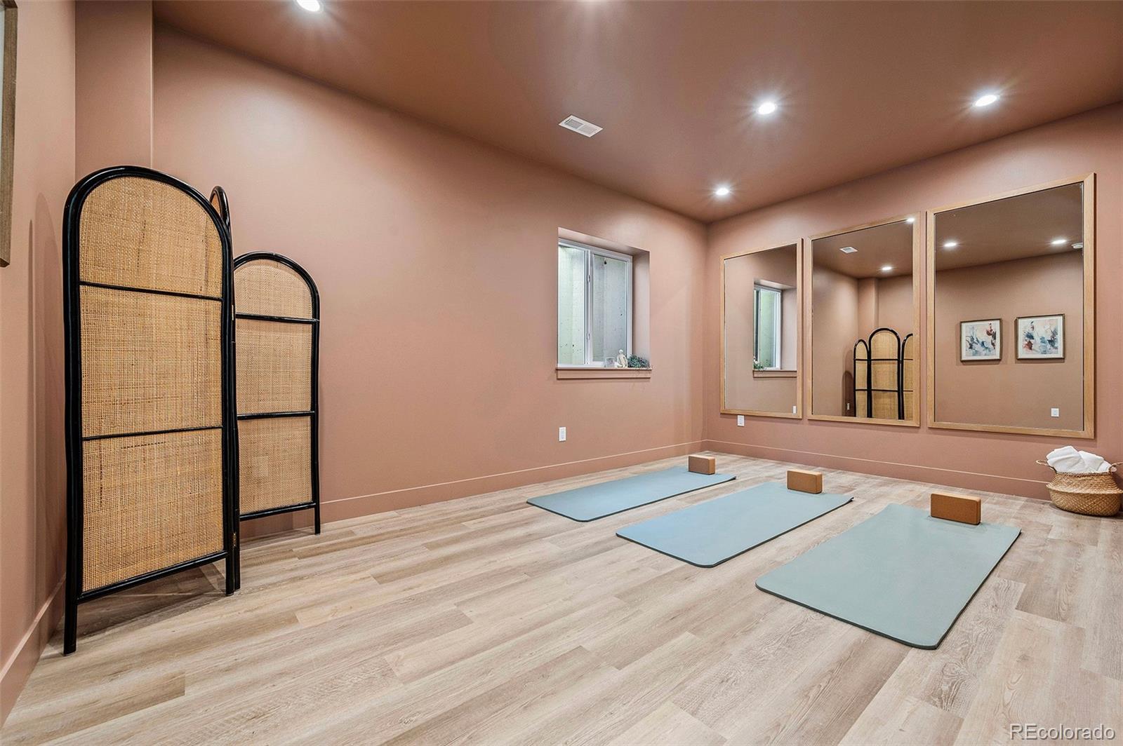 MLS Image #39 for 1620 s ogden street,denver, Colorado