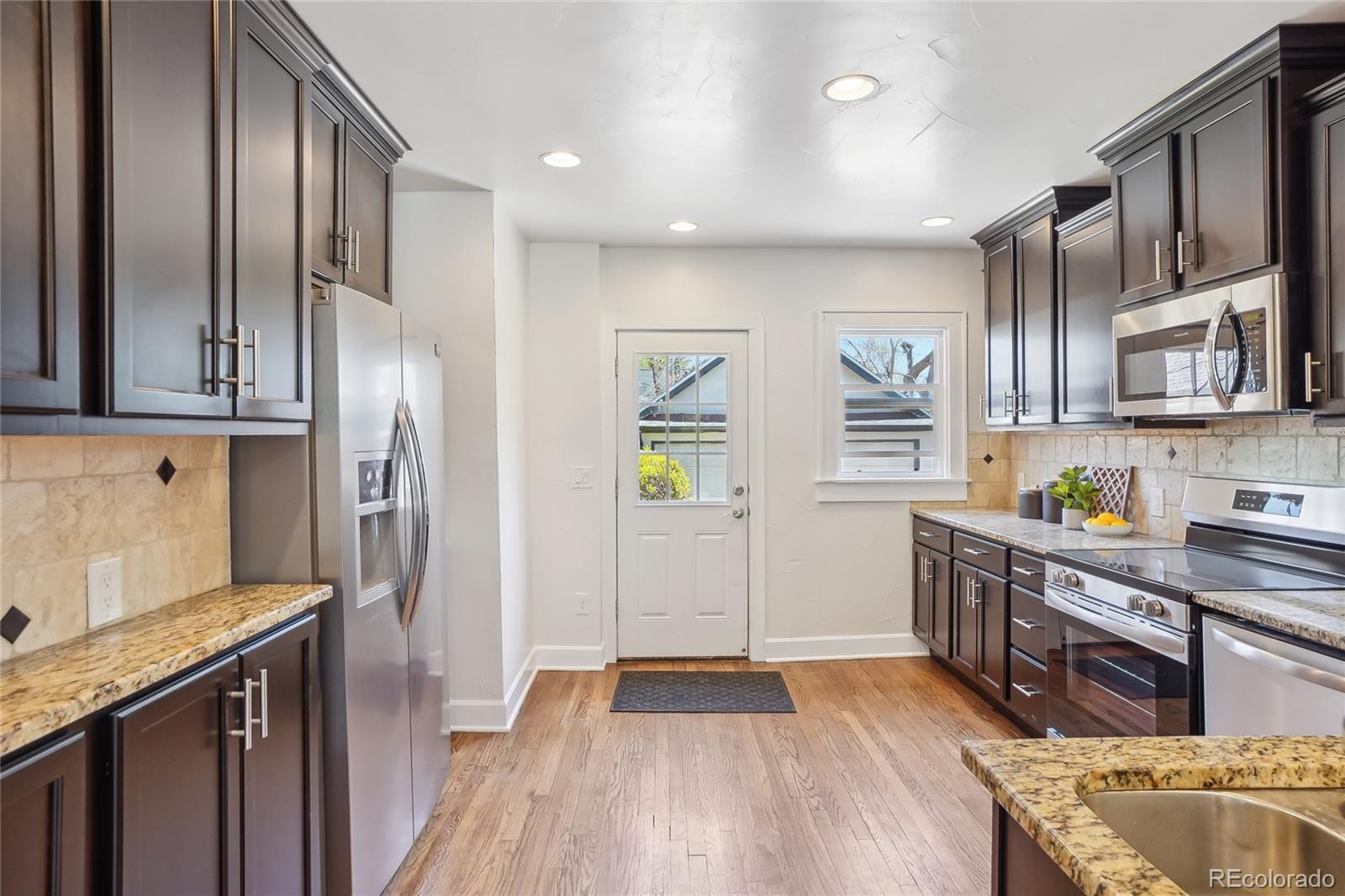 MLS Image #11 for 1552  hudson street,denver, Colorado
