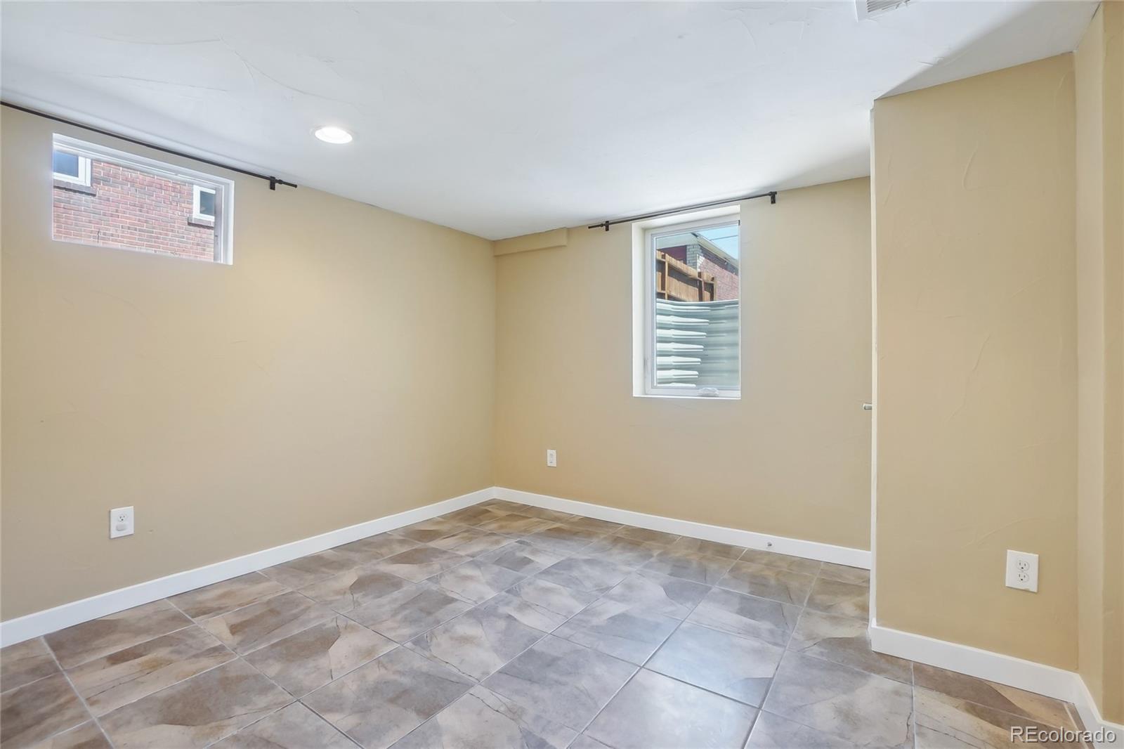 MLS Image #20 for 1552  hudson street,denver, Colorado