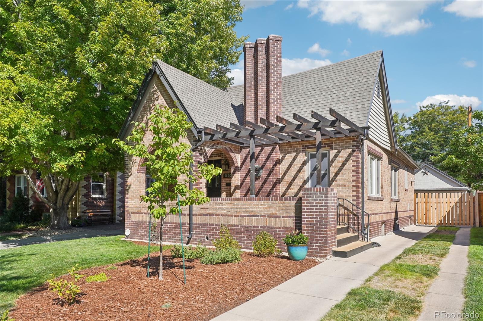MLS Image #5 for 1552  hudson street,denver, Colorado