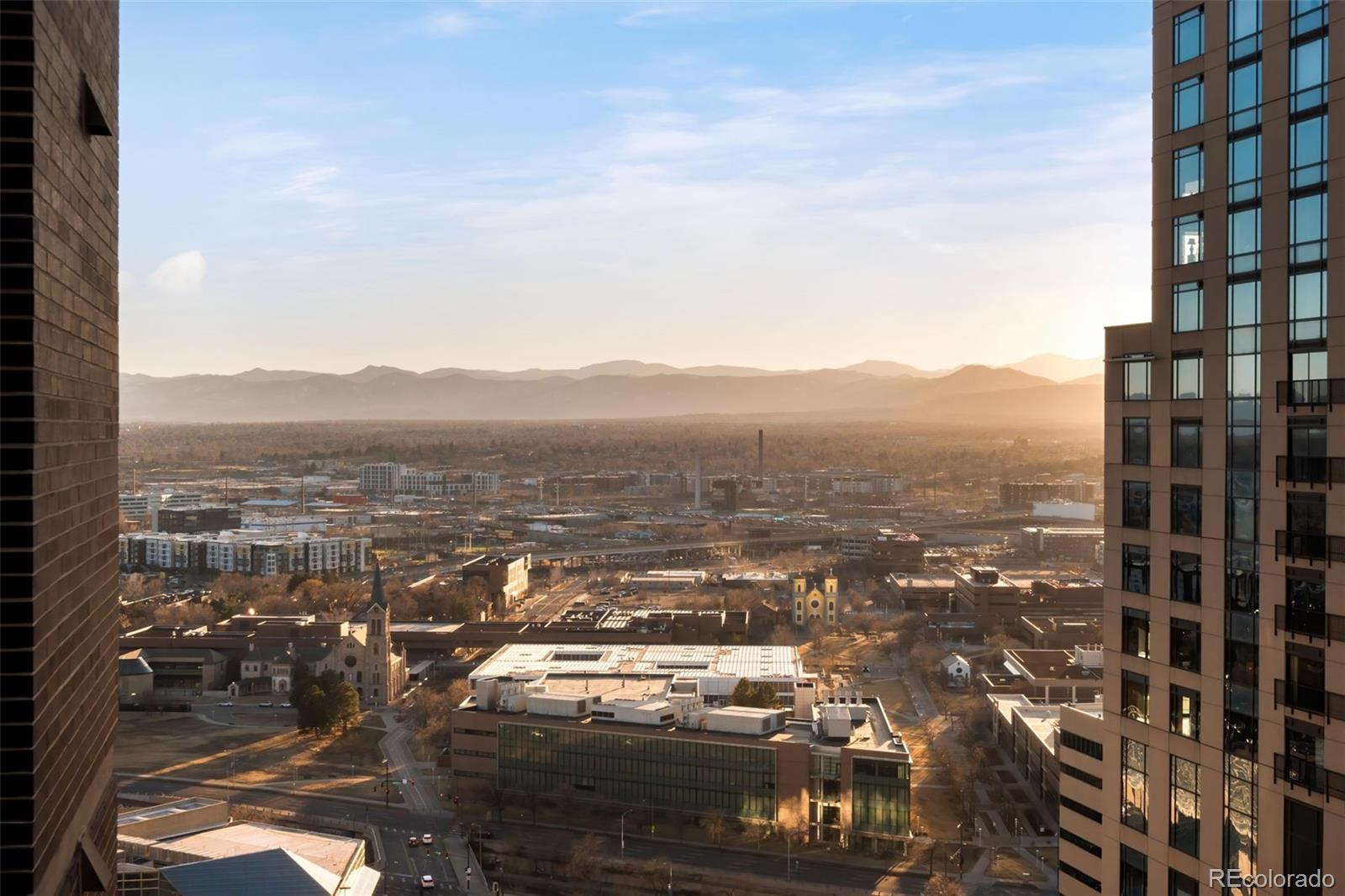 CMA Image for 1020  15th Street,Denver, Colorado