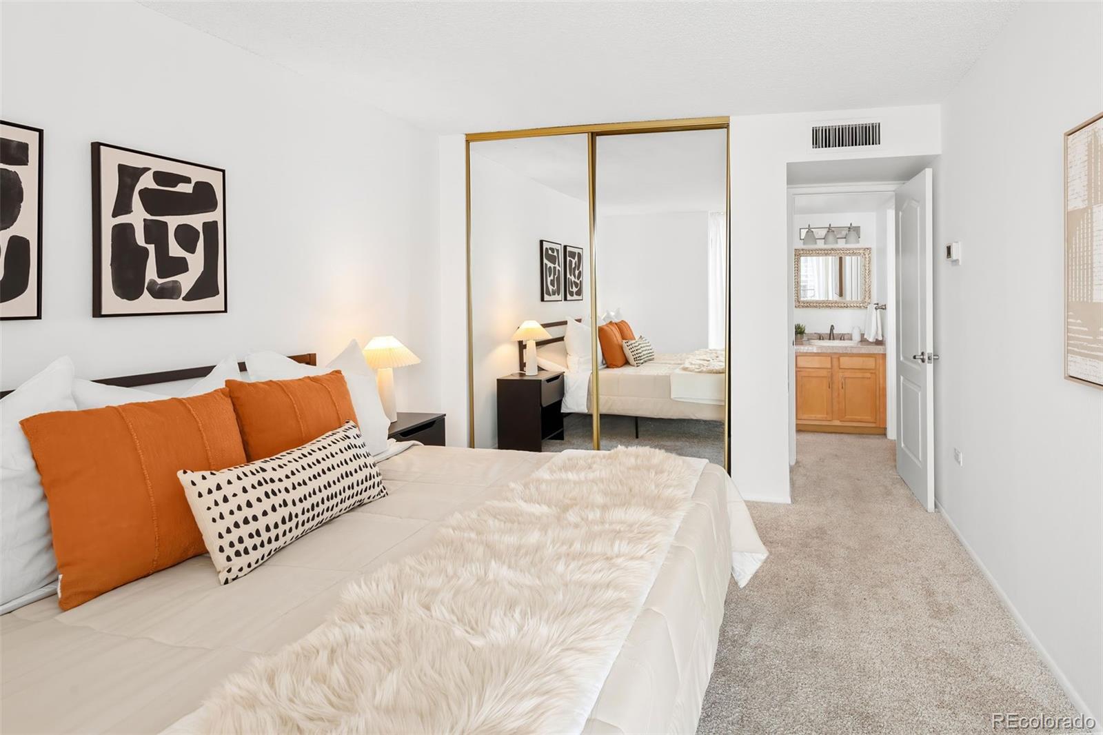 MLS Image #13 for 1020  15th street,denver, Colorado