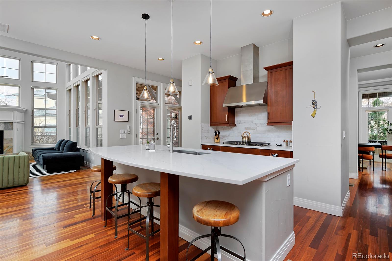 MLS Image #10 for 8044 e 24th avenue,denver, Colorado