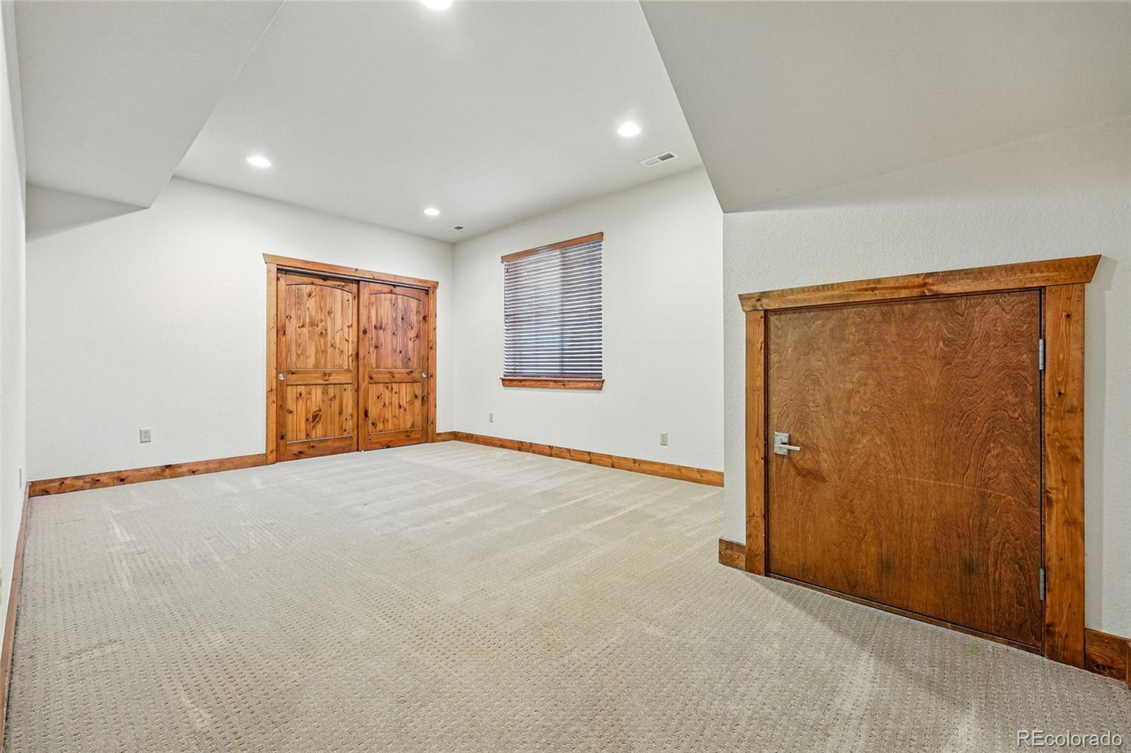 MLS Image #32 for 2424 s steele street,denver, Colorado