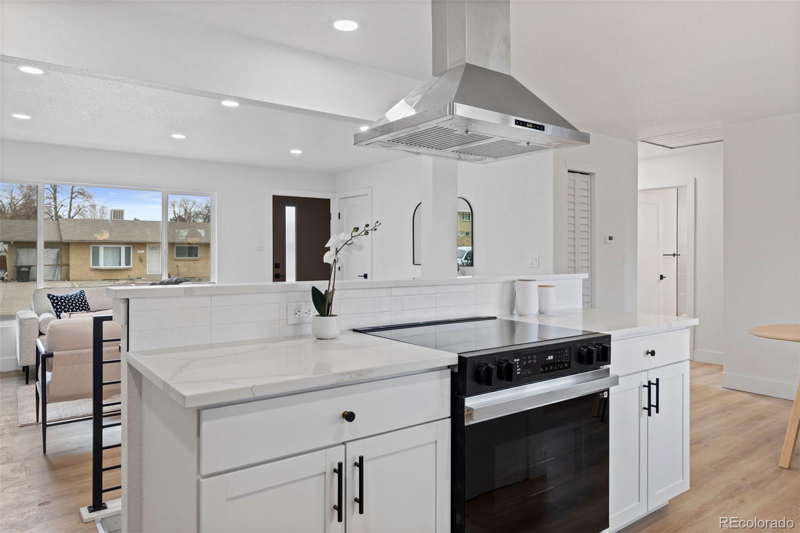MLS Image #12 for 2765 s winona court,denver, Colorado
