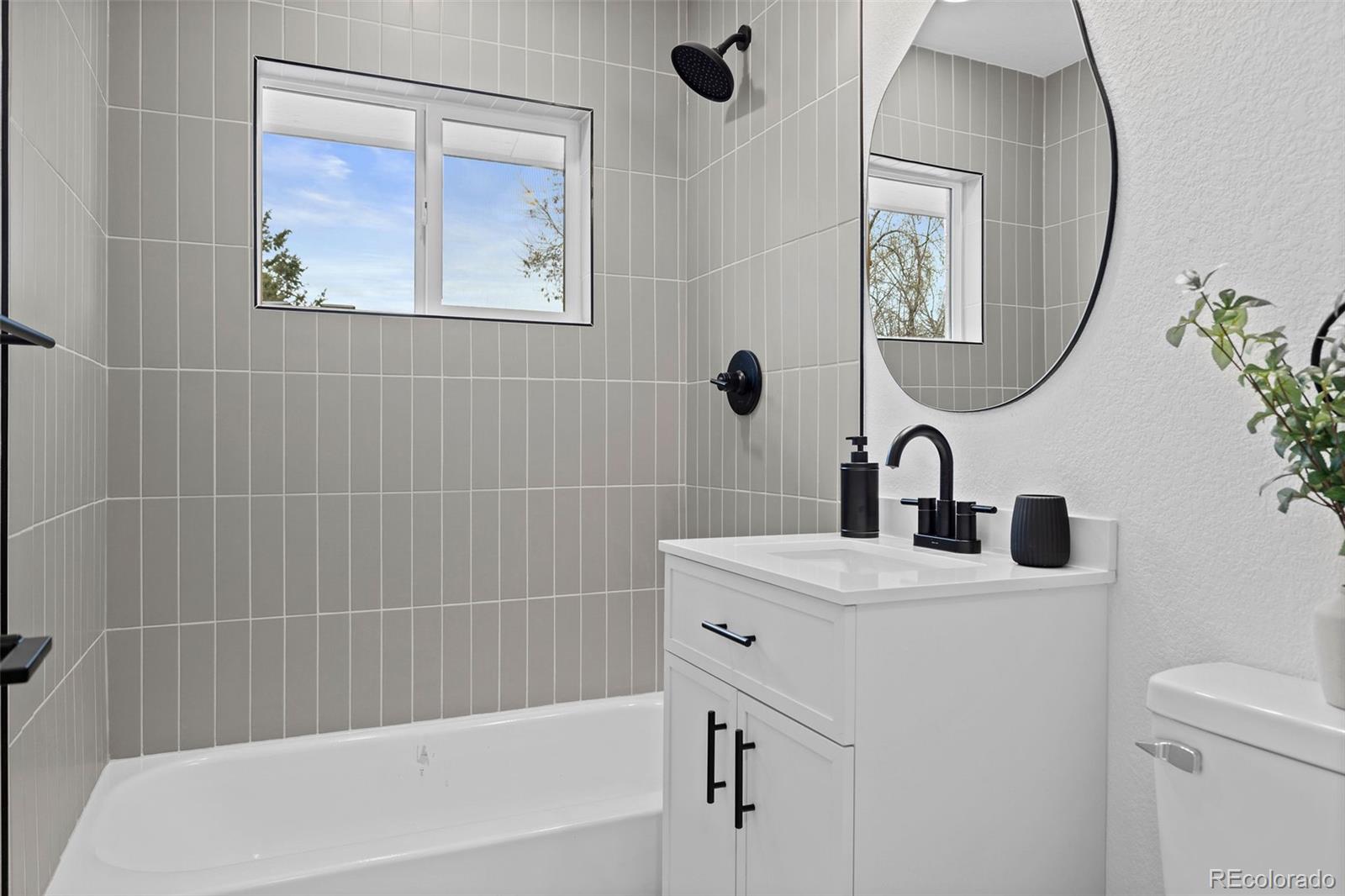MLS Image #15 for 2765 s winona court,denver, Colorado