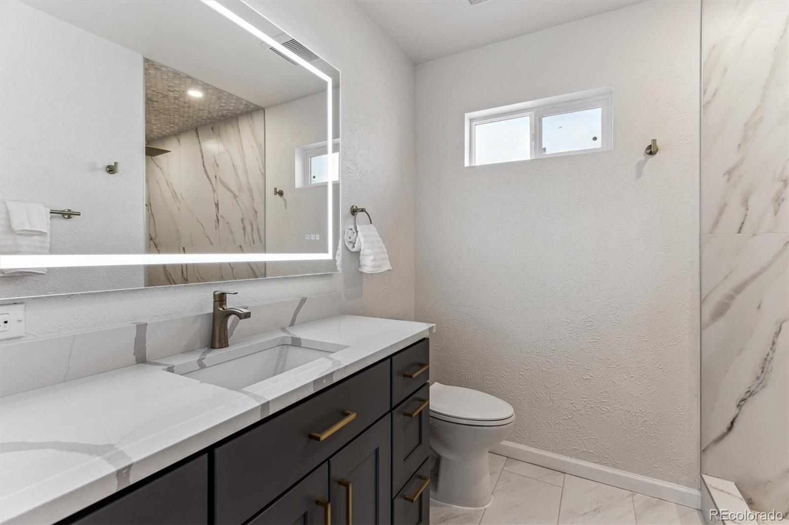 MLS Image #12 for 2626 s pennsylvania street,denver, Colorado