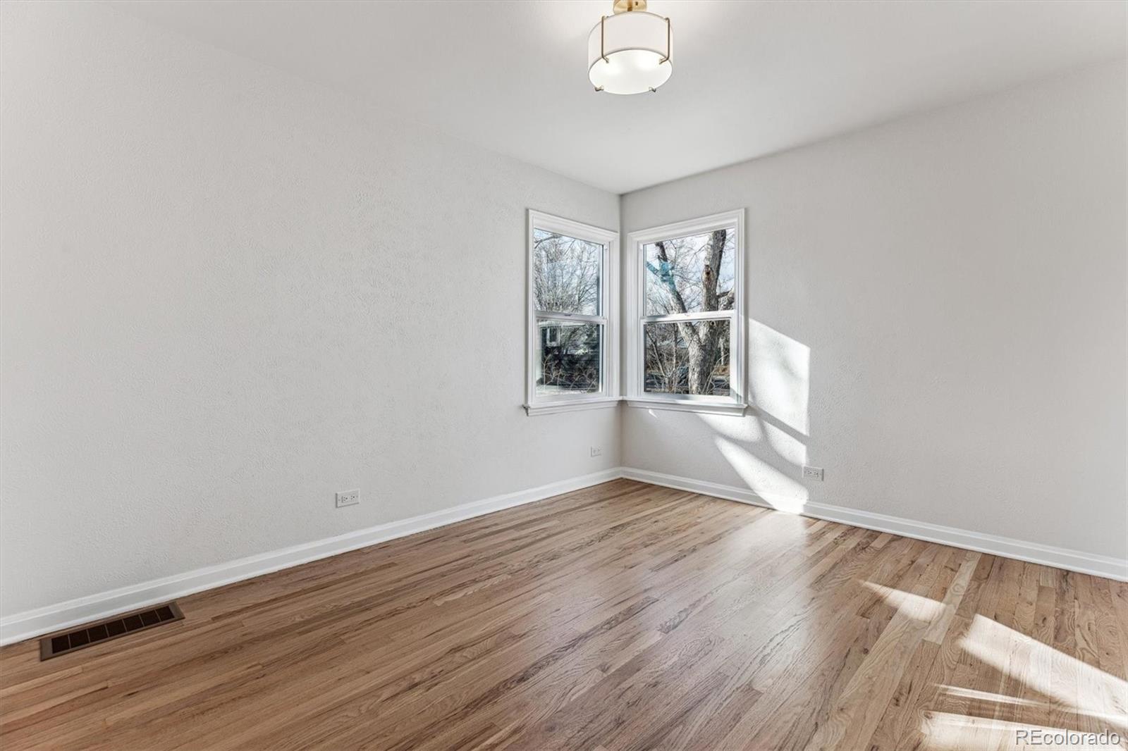 MLS Image #15 for 2626 s pennsylvania street,denver, Colorado