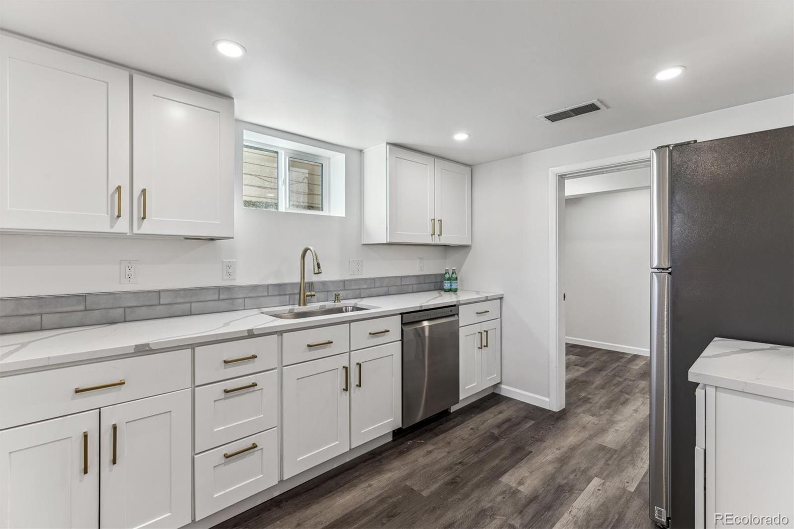 MLS Image #21 for 2626 s pennsylvania street,denver, Colorado