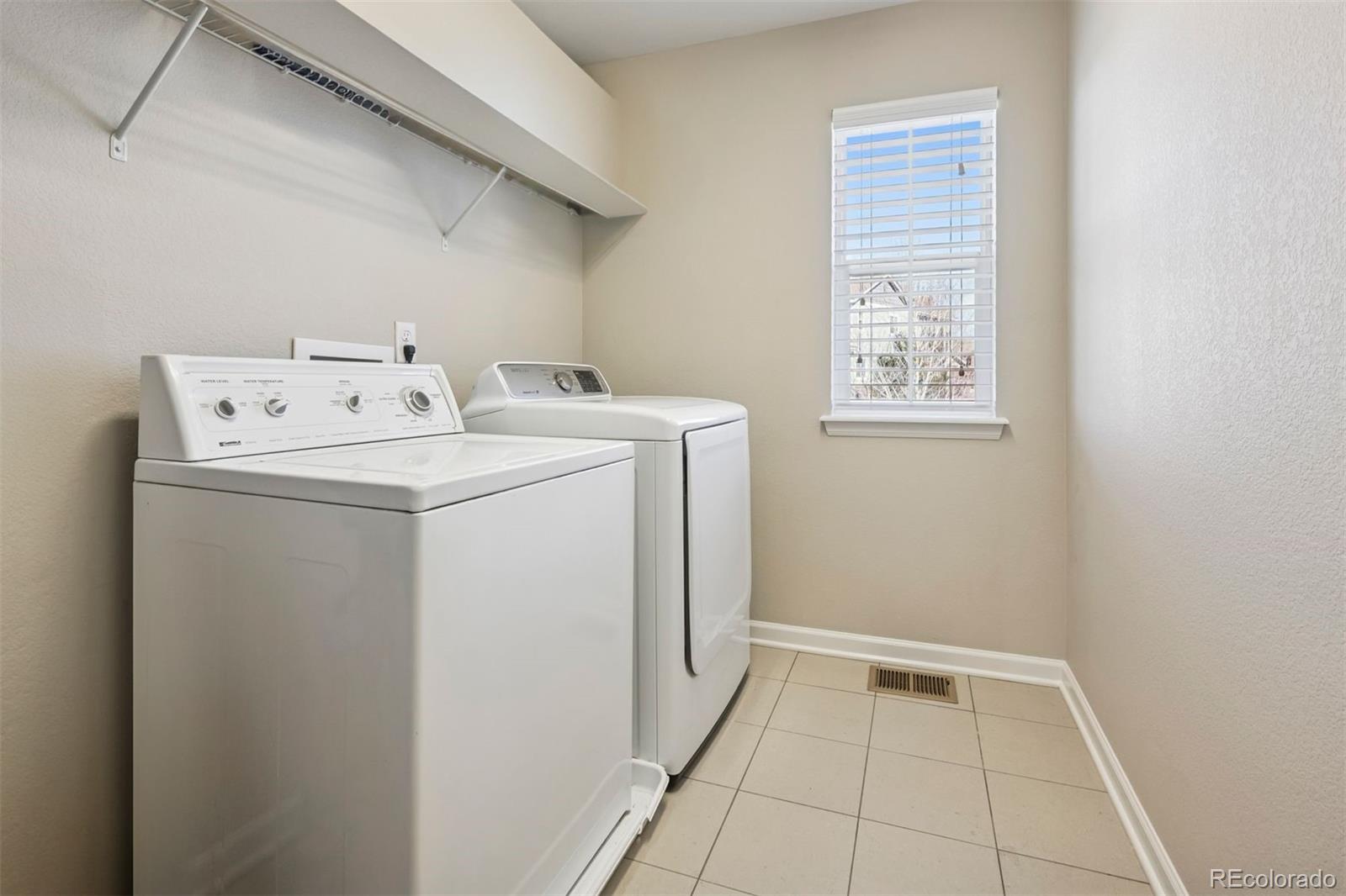 MLS Image #18 for 655  tiger lily way,highlands ranch, Colorado