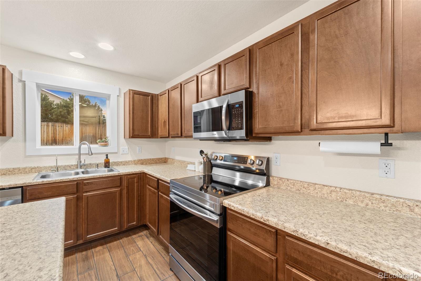 MLS Image #12 for 3884  winter sun drive,colorado springs, Colorado