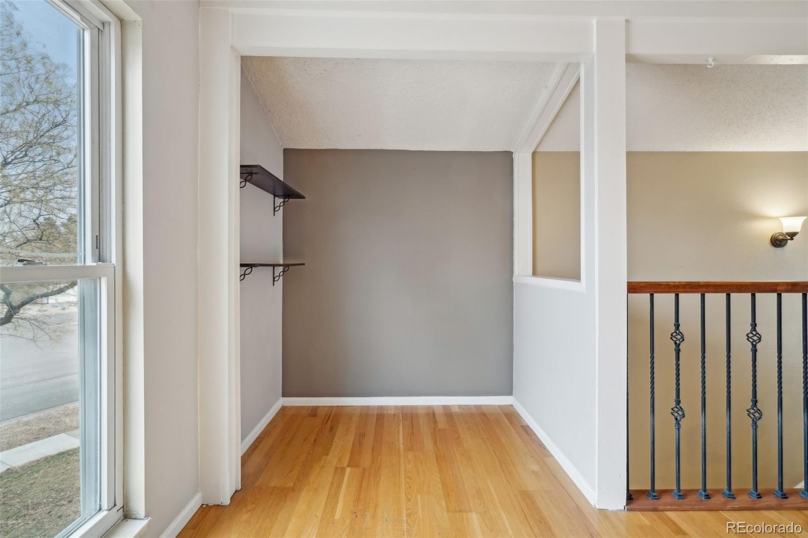 MLS Image #12 for 925  elm street,denver, Colorado