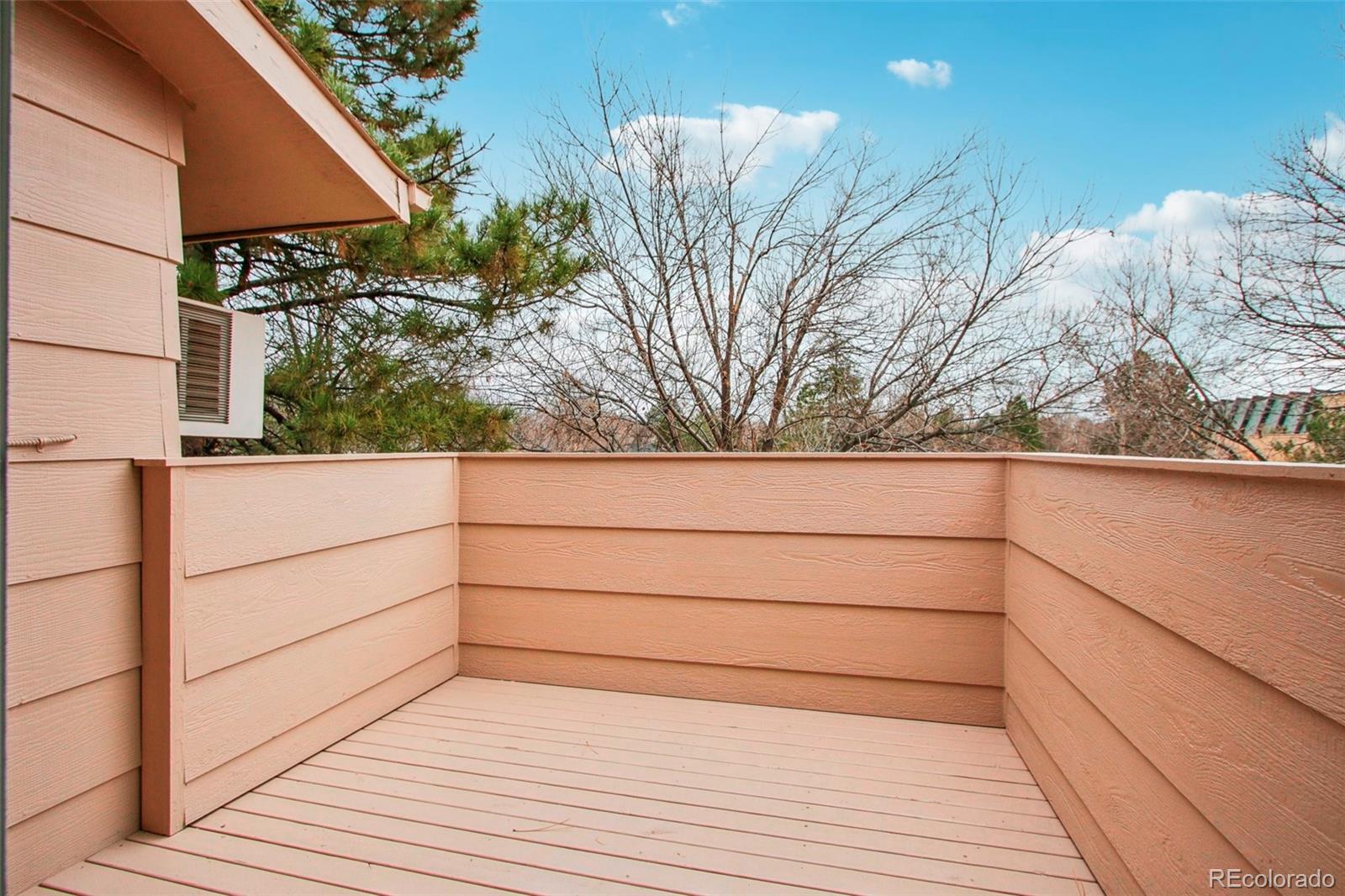 MLS Image #16 for 925  elm street,denver, Colorado